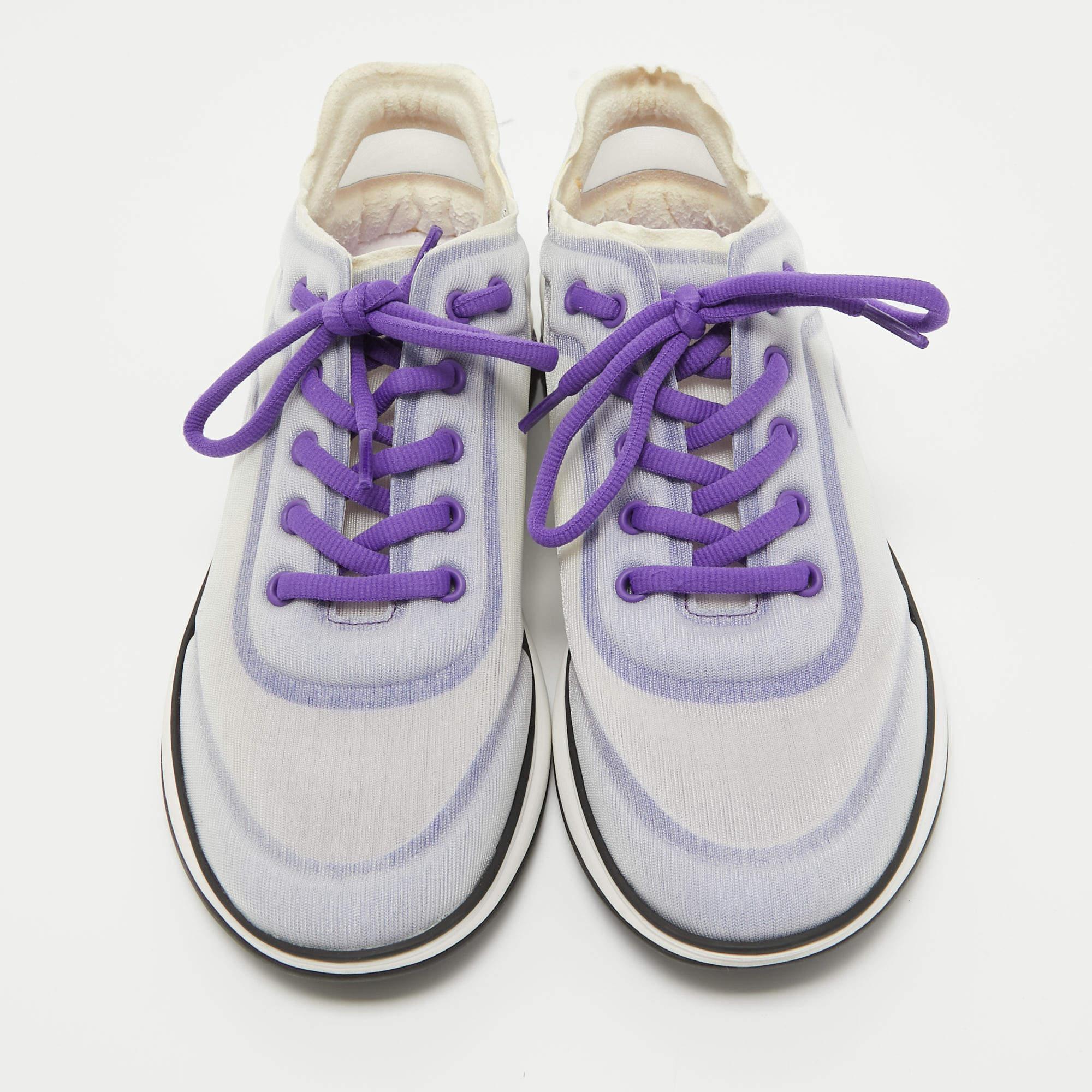 Coming in a classic silhouette, these designer sneakers are a seamless combination of luxury, comfort, and style. These sneakers are designed with signature details and comfortable insoles.

