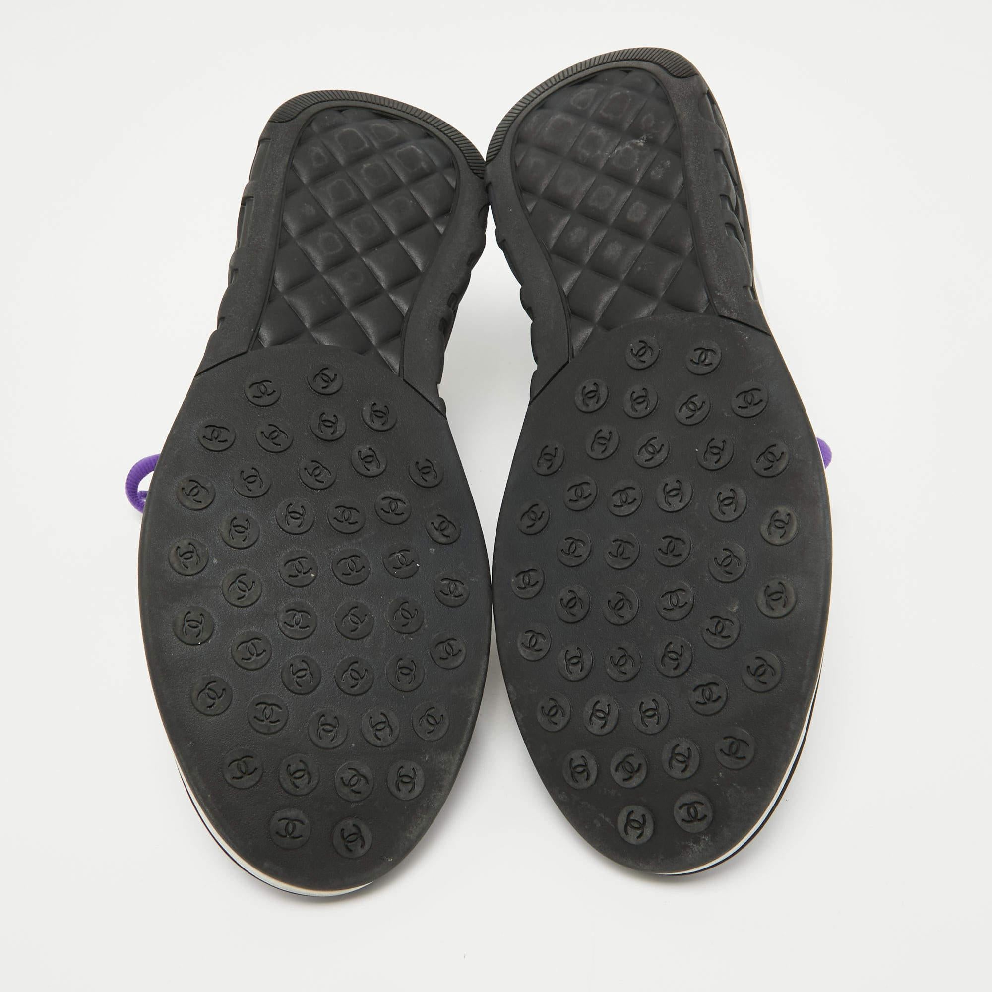 Chanel Purple/White Mesh Interlocking CC Logo Sneakers Size 40.5 For Sale 3