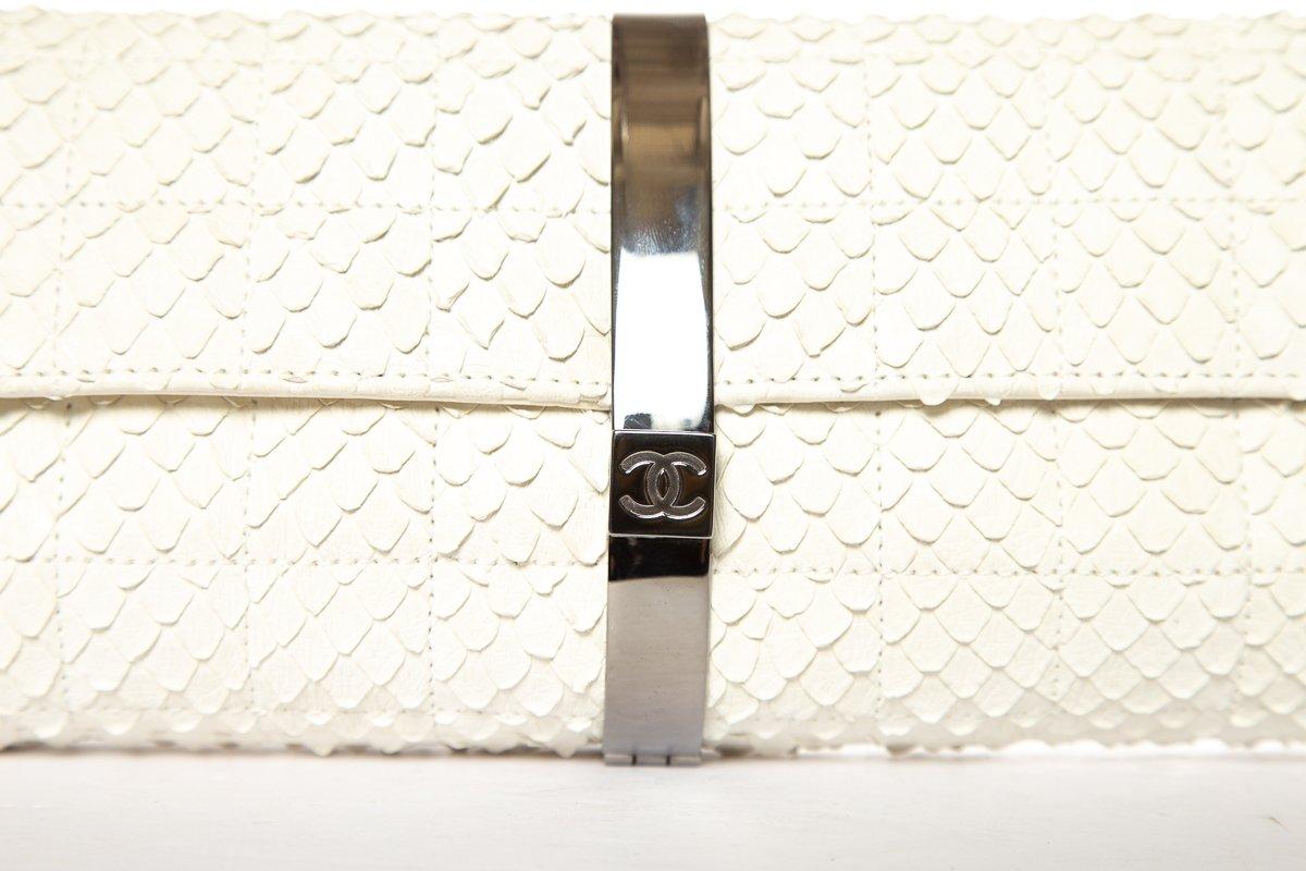 CHANEL  Python Cream Clutch with Chain For Sale 2