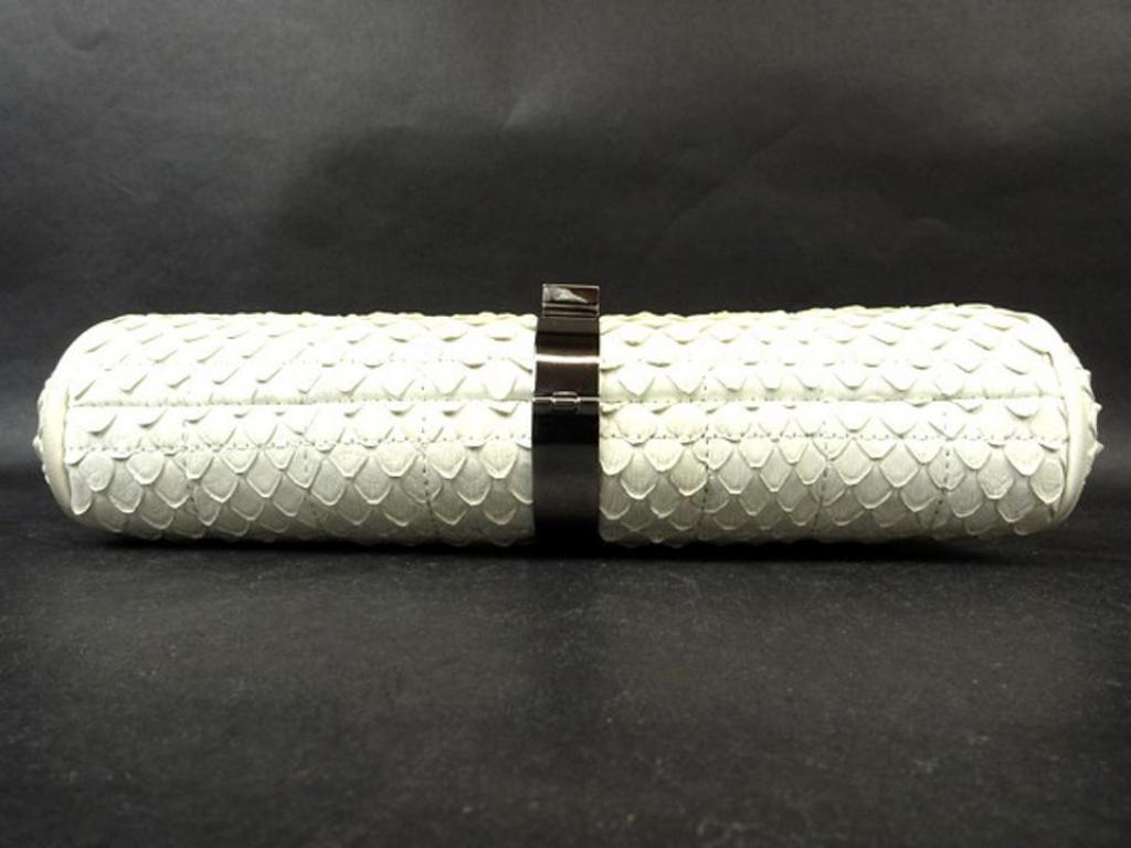Chanel Python Flap 219333 White Patent Leather Shoulder Bag For Sale 3