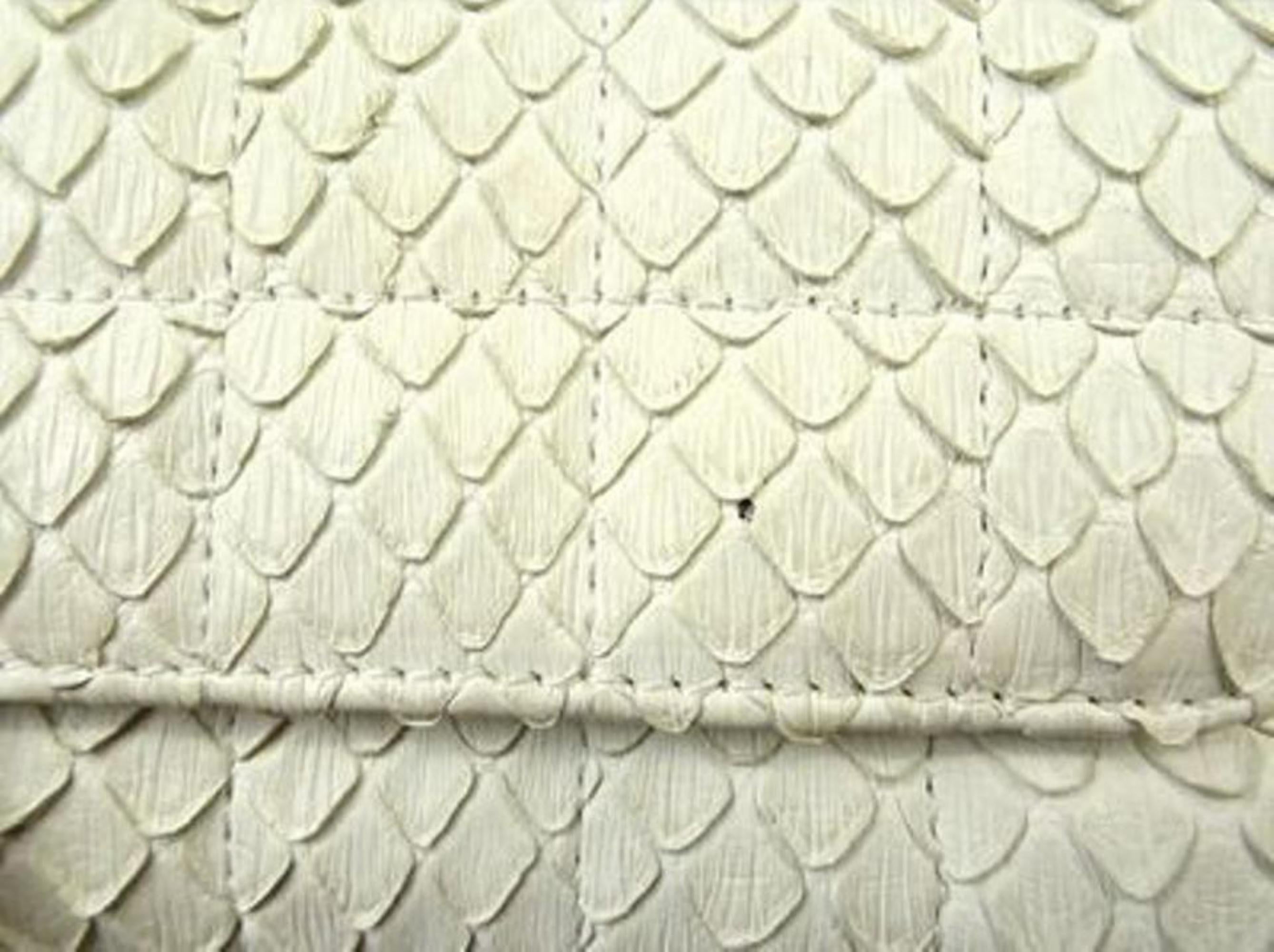 Chanel Python Flap 219333 White Patent Leather Shoulder Bag For Sale 7