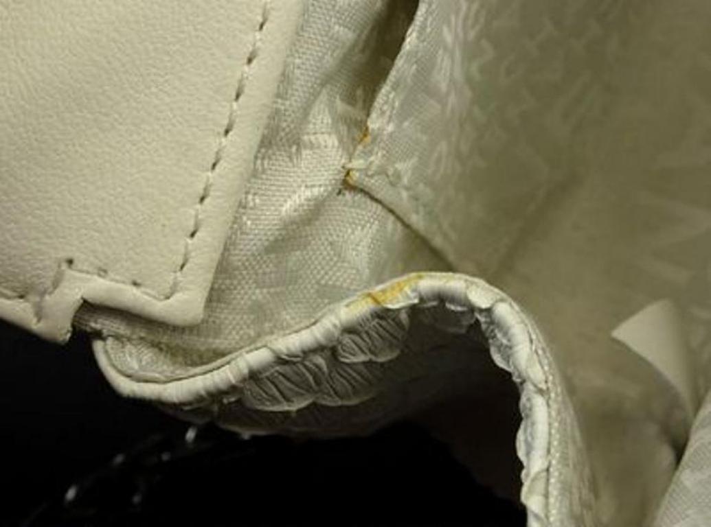 Chanel Python Flap 219333 White Patent Leather Shoulder Bag For Sale 6