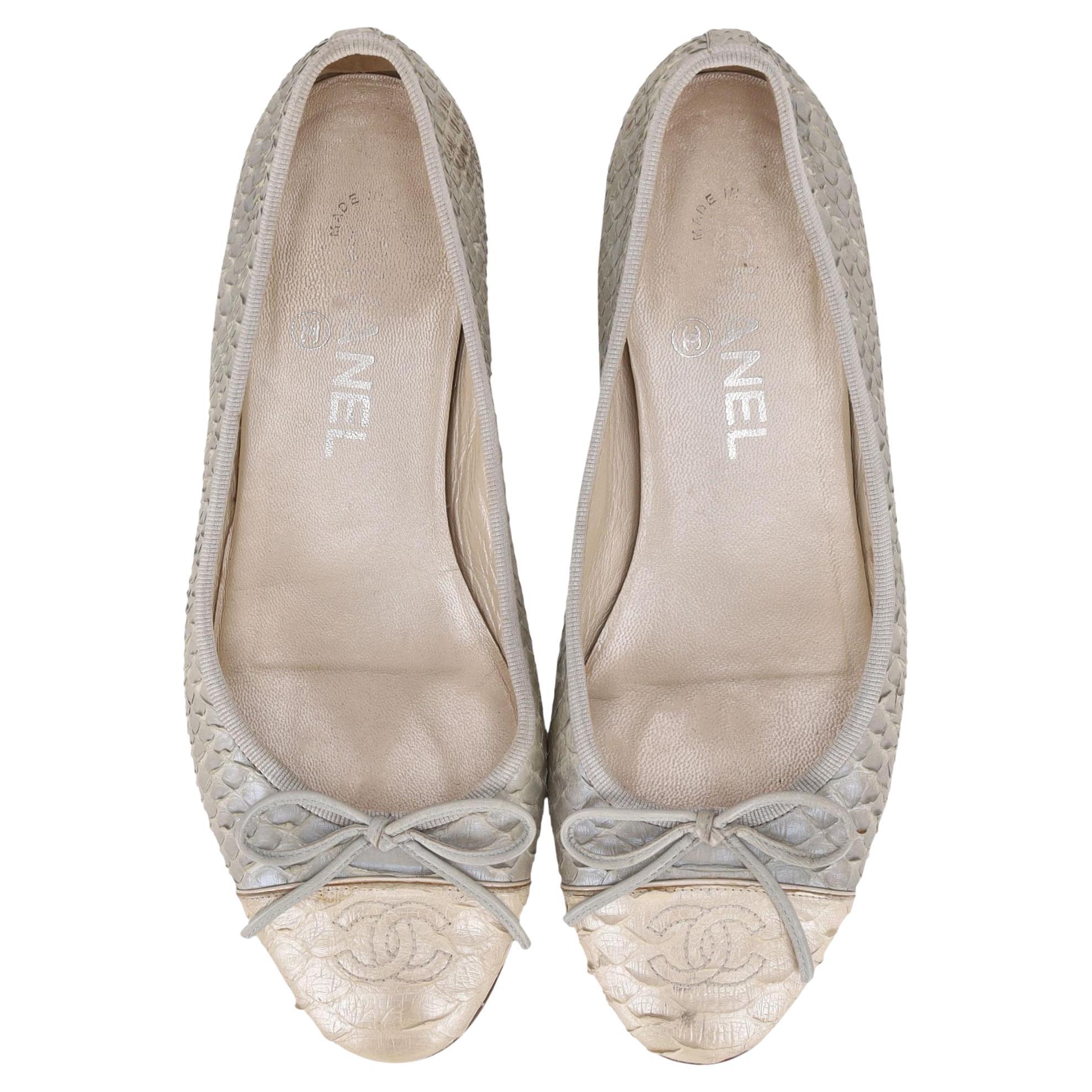 Chanel Python Skin 
CC
 Logo 
Bow Detail Ballet Flats en venta