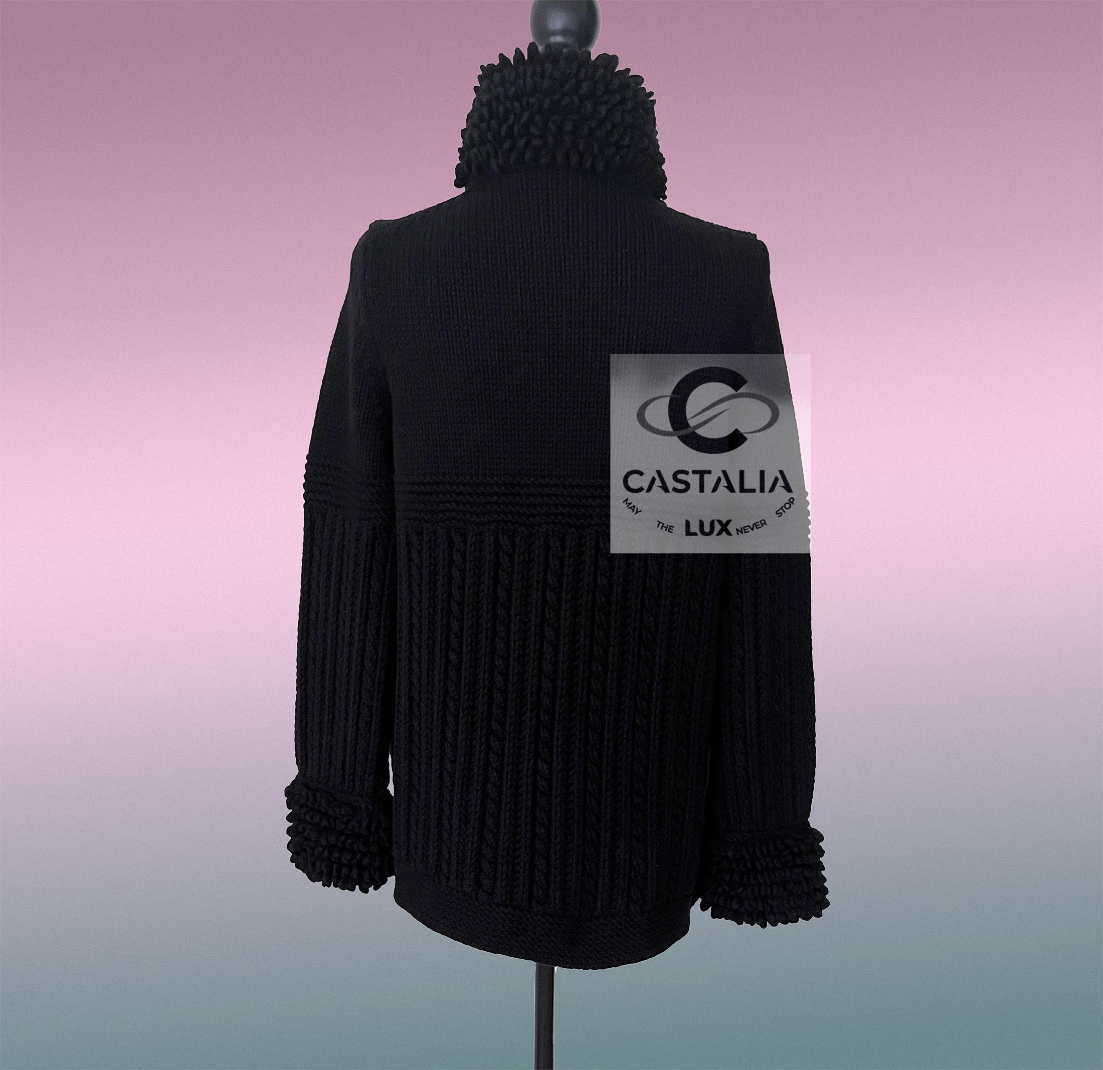 Veste Chanel Quiet Luxury en cachemire noir 40 FR en vente 7