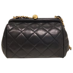 Chanel Quilted Bag with Gold Chain Vintage 1996-1997