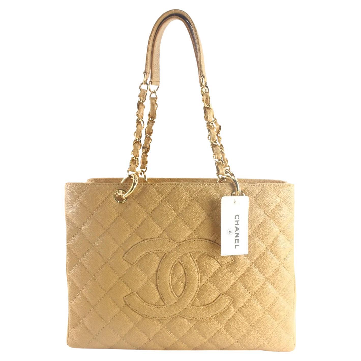 Chanel Quilted Beige Caviar Leather GST Chain Tote GHW 1CAS914K For Sale