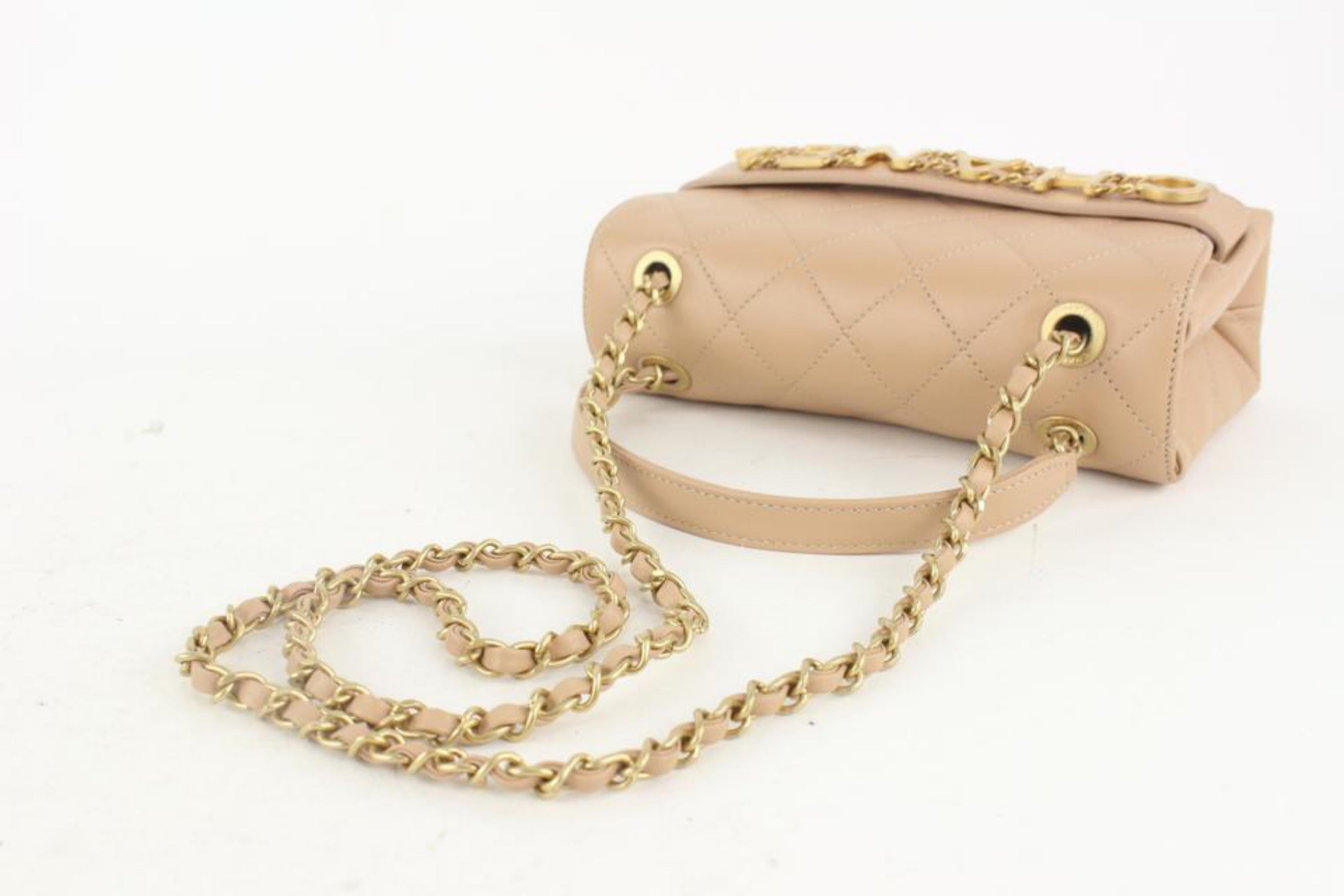 Chanel Quilted Beige Leather Enchained Top Handle Crossbody Flap Bag 1111C27 For Sale 2
