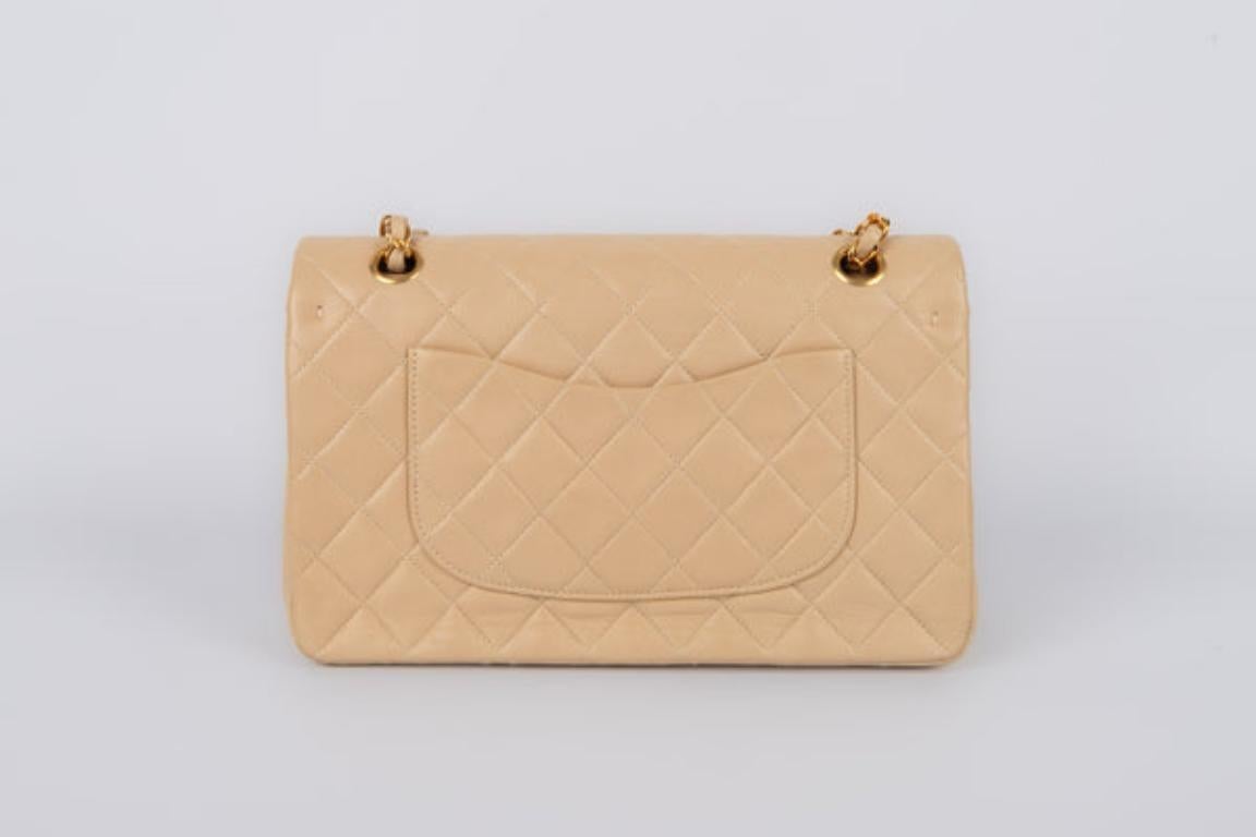 Chanel Quilted Beige Leather Timeless Bag, 1994/1996 In Excellent Condition For Sale In SAINT-OUEN-SUR-SEINE, FR