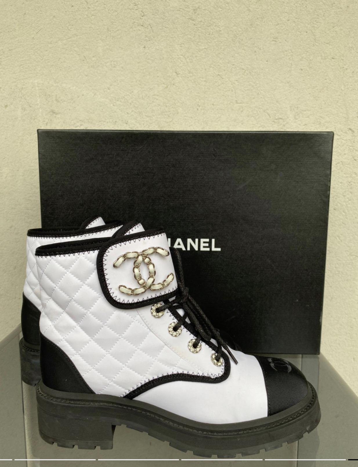 Chanel quilted black and white Boots For Sale 3