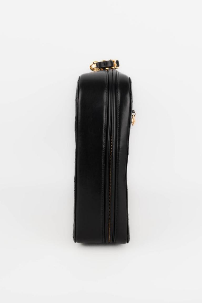 Bolso de negocios Chanel acolchado de piel de cordero negra, circa 1990 en Excelente estado para la venta en SAINT-OUEN-SUR-SEINE, FR