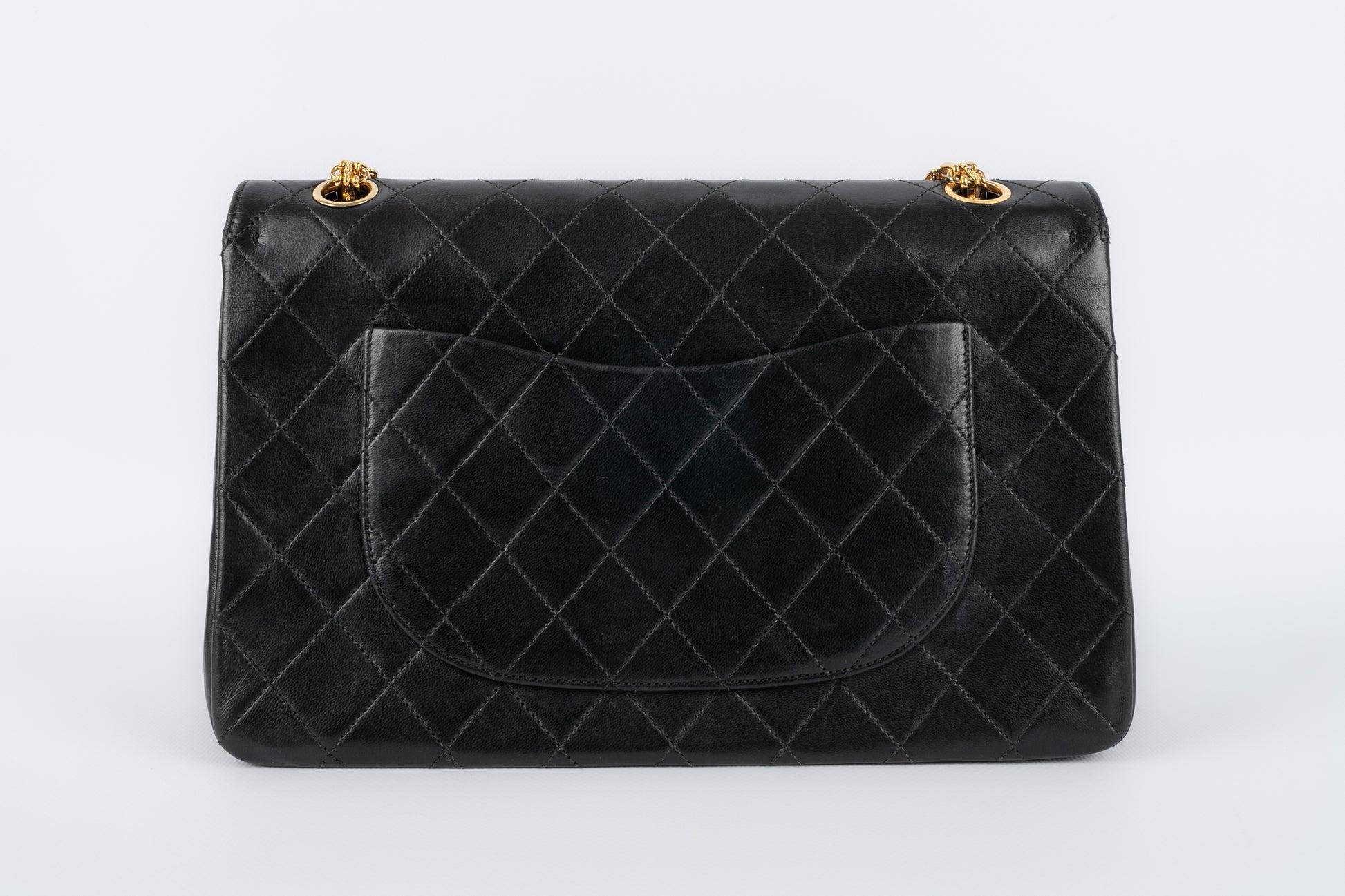 Chanel Quilted Black Lambskin Timeless Bag, 1997/1999 In Good Condition For Sale In SAINT-OUEN-SUR-SEINE, FR