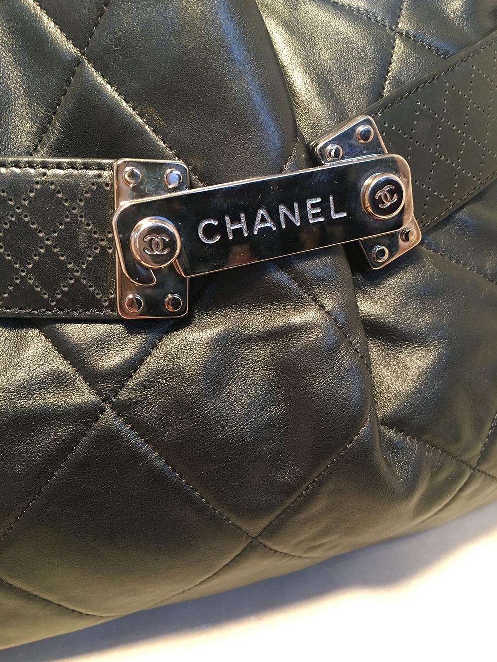 Chanel Quilted Black Leather Latch Front Tote Bag In Excellent Condition For Sale In Philadelphia, PA