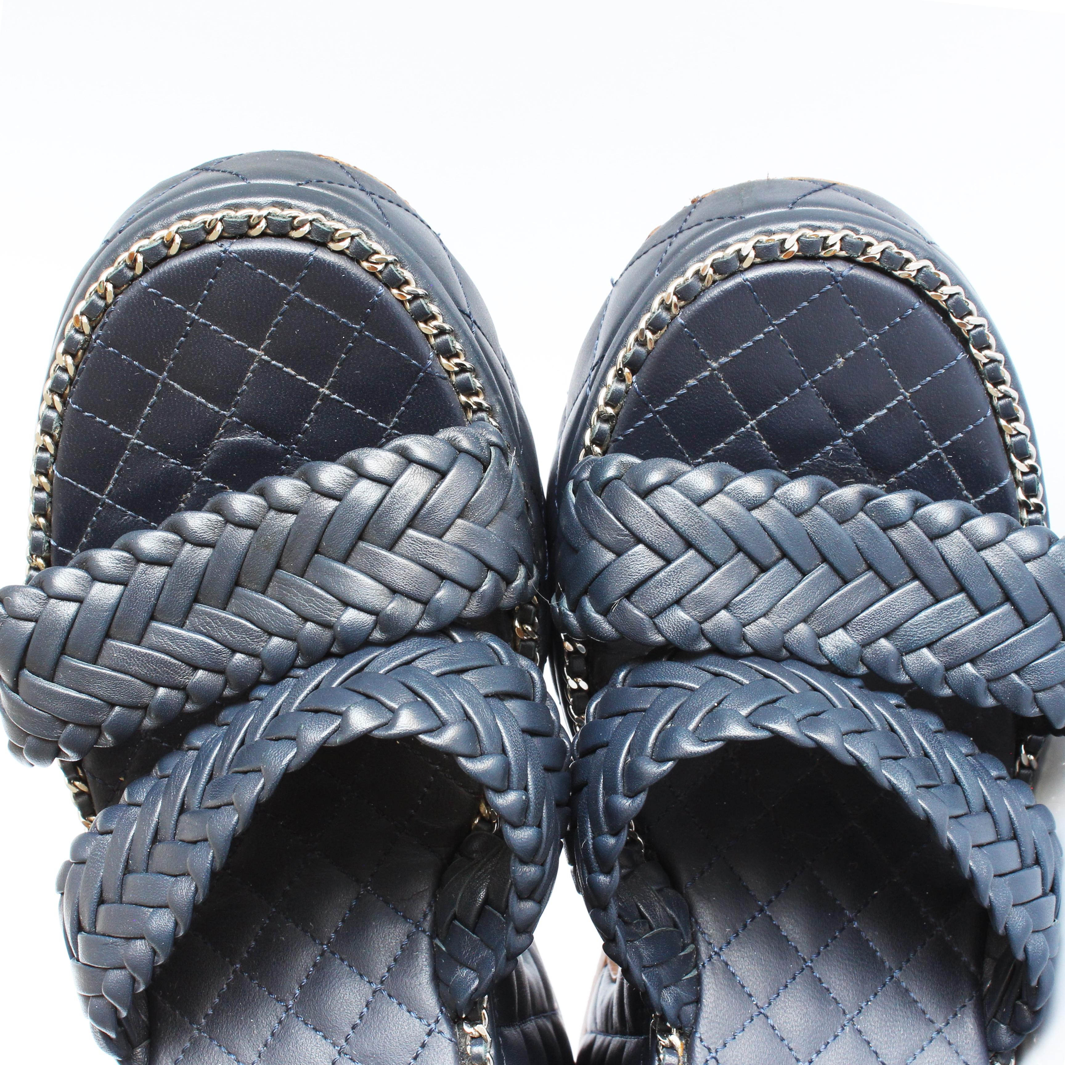 Chanel Quilted Calfskin Chain Around Sandals Platform Heels Navy 2015 Sz 40.5 For Sale 8