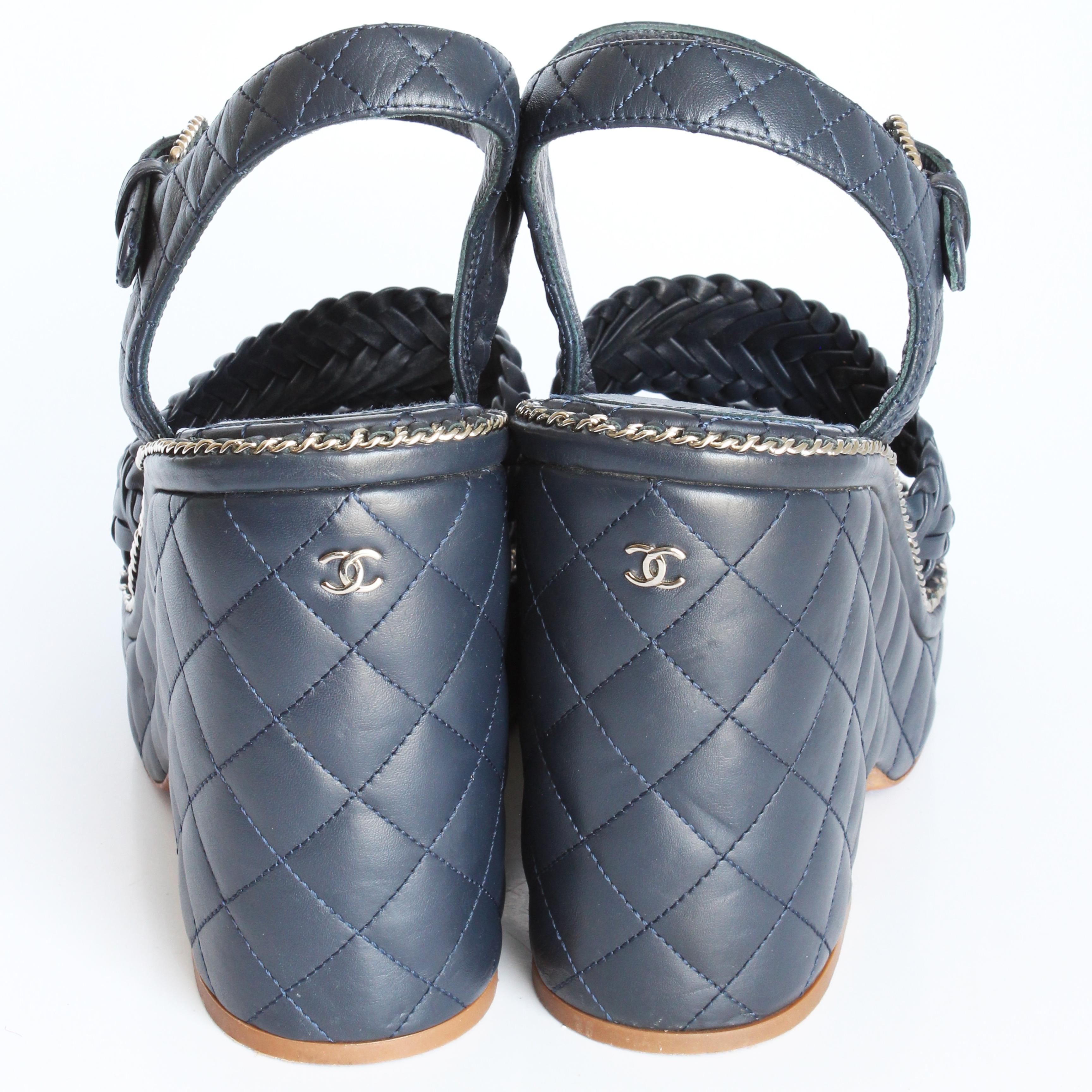 Chanel Quilted Calfskin Chain Around Sandals Platform Heels Navy 2015 Sz 40.5 For Sale 5