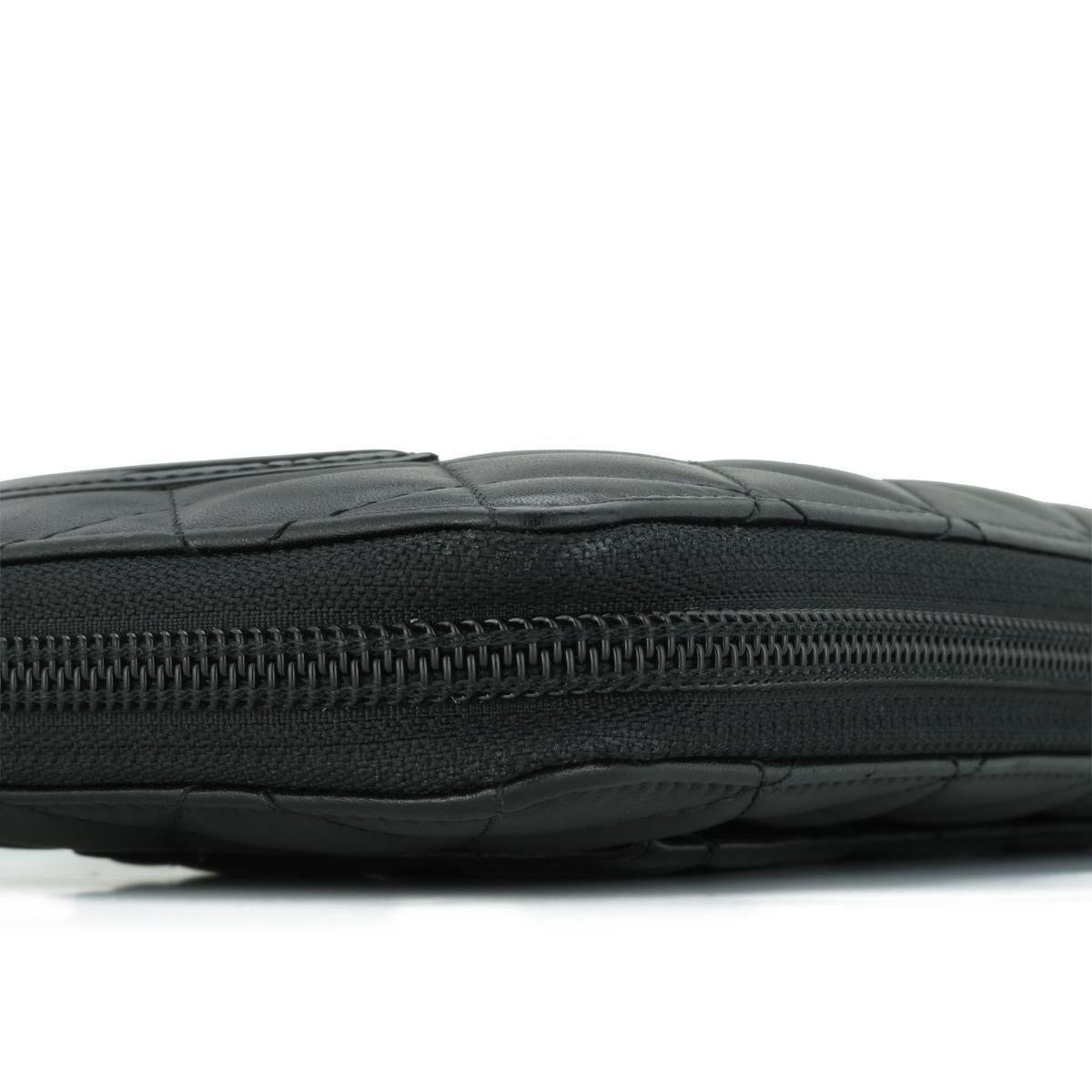 Chanel Gesteppt Cambon Große lange Brieftasche mit Reißverschluss aus schwarzem Kalbsleder Silber Hardware 2013 im Angebot 2