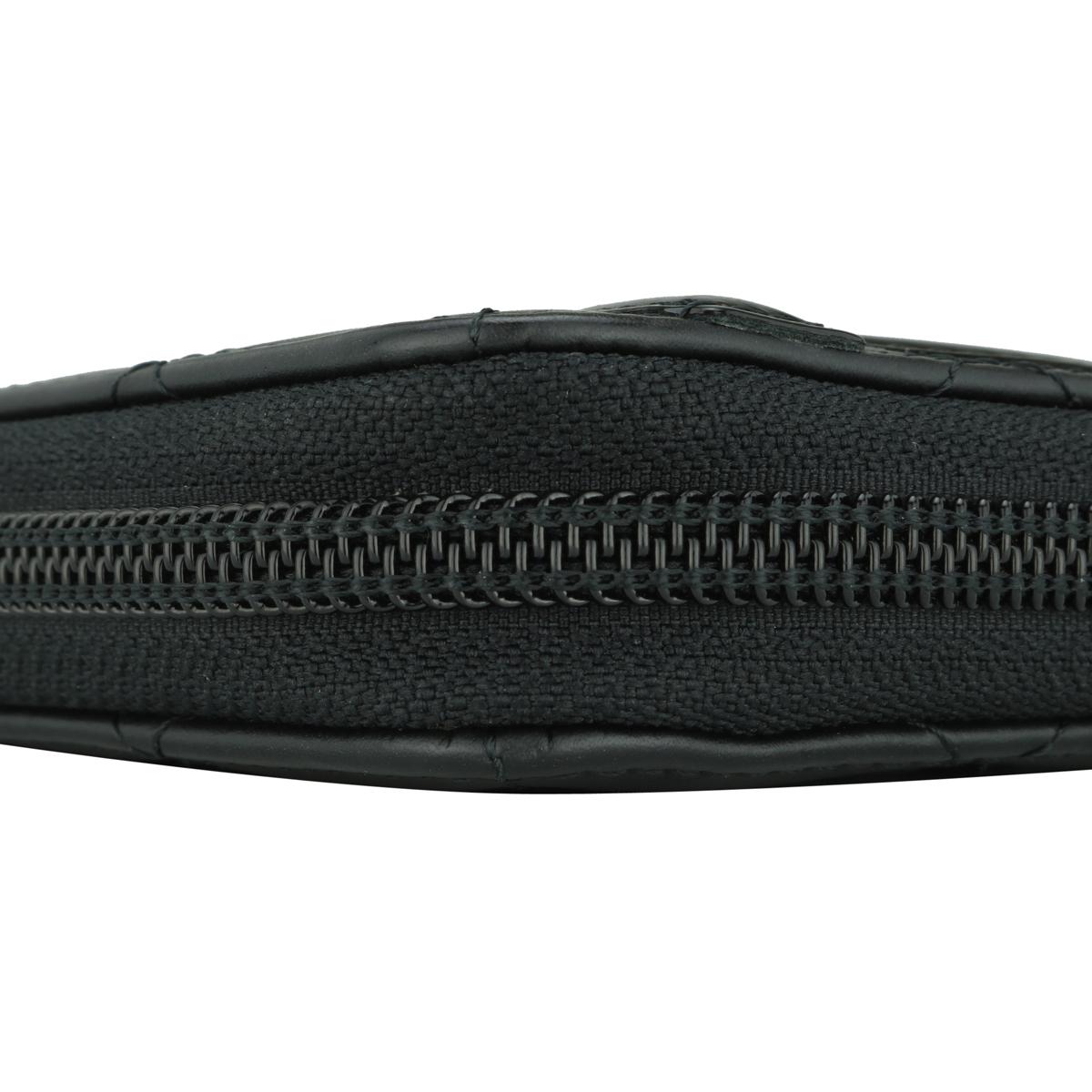 Chanel Gestepptes Portemonnaie mit langem Reißverschluss aus schwarzem Kalbsleder mit silberner Hardware 2014 im Angebot 6
