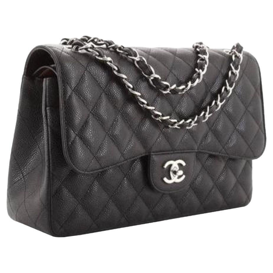 Chanel Gesteppte Kaviar Jumbo Classic Double Flap Tasche mit silberner Hardware Schwarz im Angebot