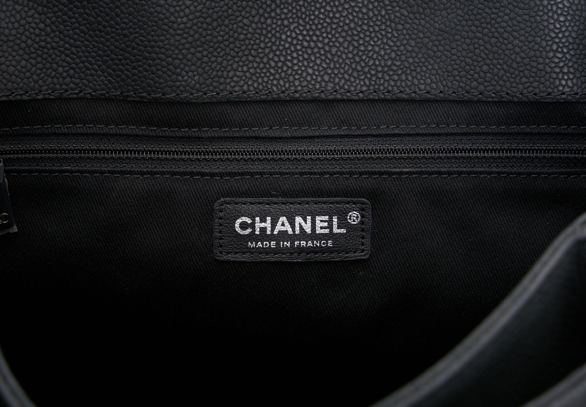 Chanel Quilted Caviar Lady Pearly Flap For Sale 1
