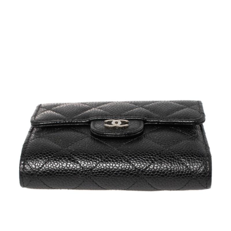 Chanel Quilted Caviar Leather Classic Trifold Flap Wallet In Good Condition In Dubai, Al Qouz 2
