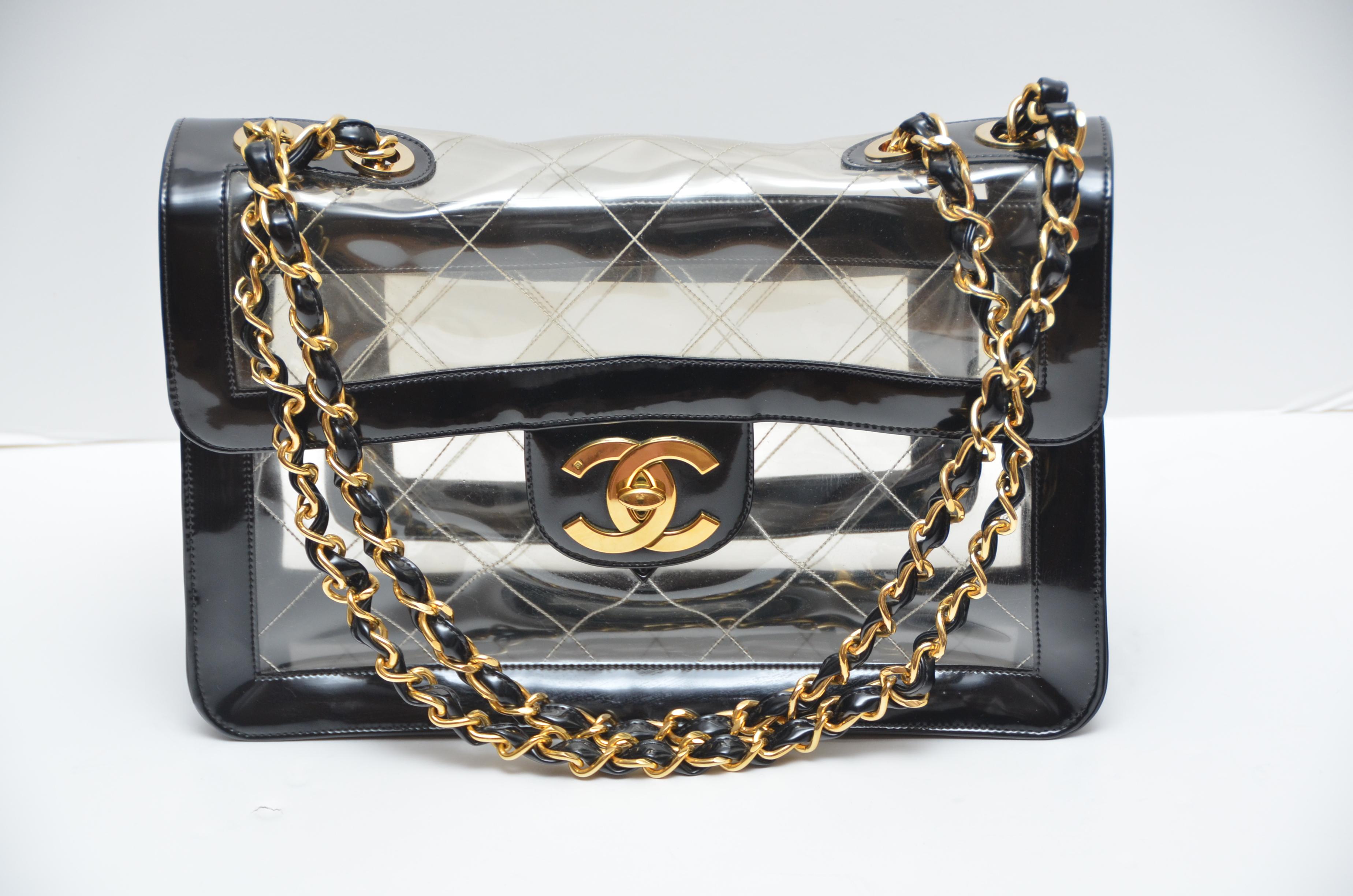 CHANEL Quilted CC Jumbo Double Chain Shoulder Bag Clear Black Vinyl 
W 13.2  x H 7.9  x D 3.9 