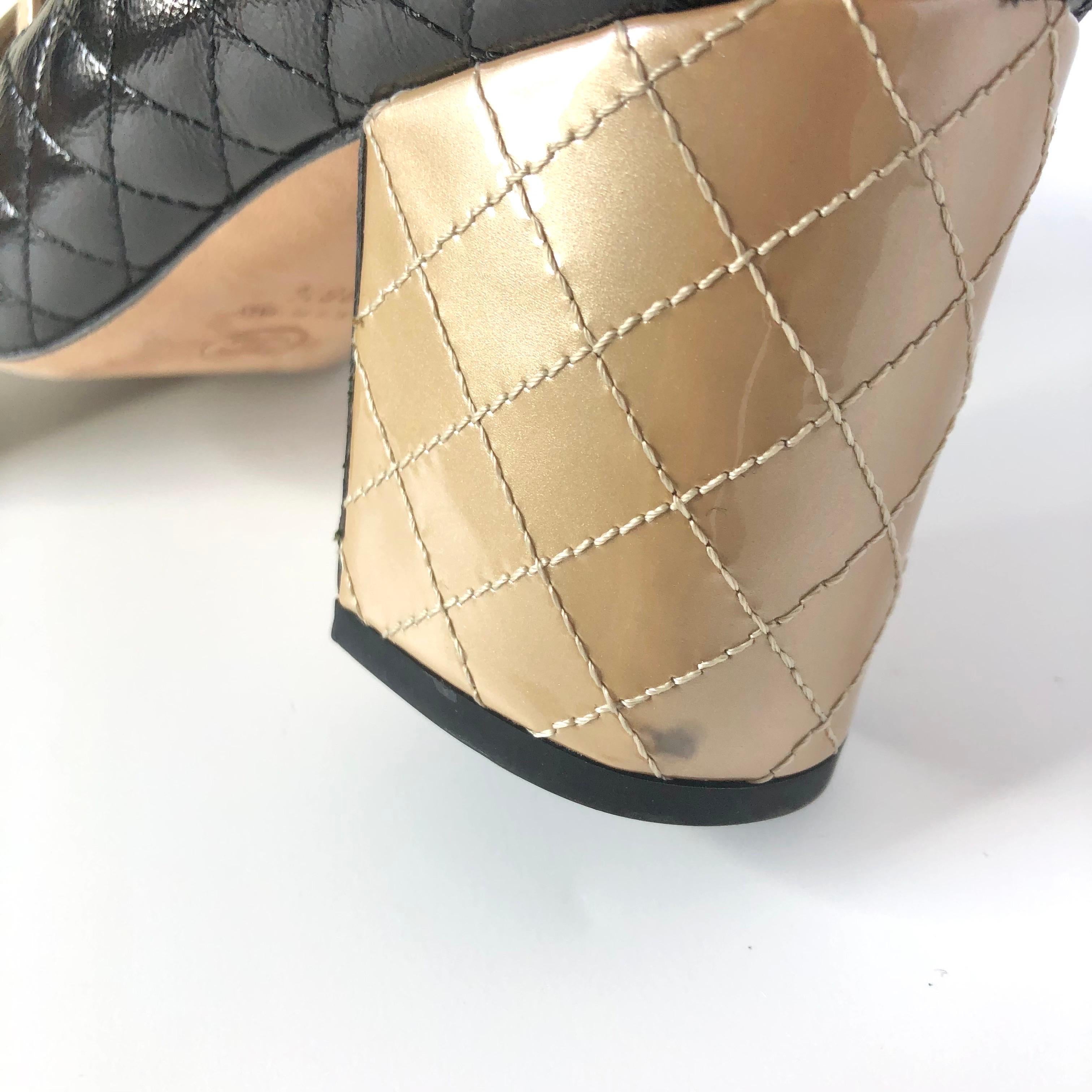 Chanel Acolchado CC Logo 2017 Crucero Charol Maryjane Plataforma Bombas 36.5 en venta 6