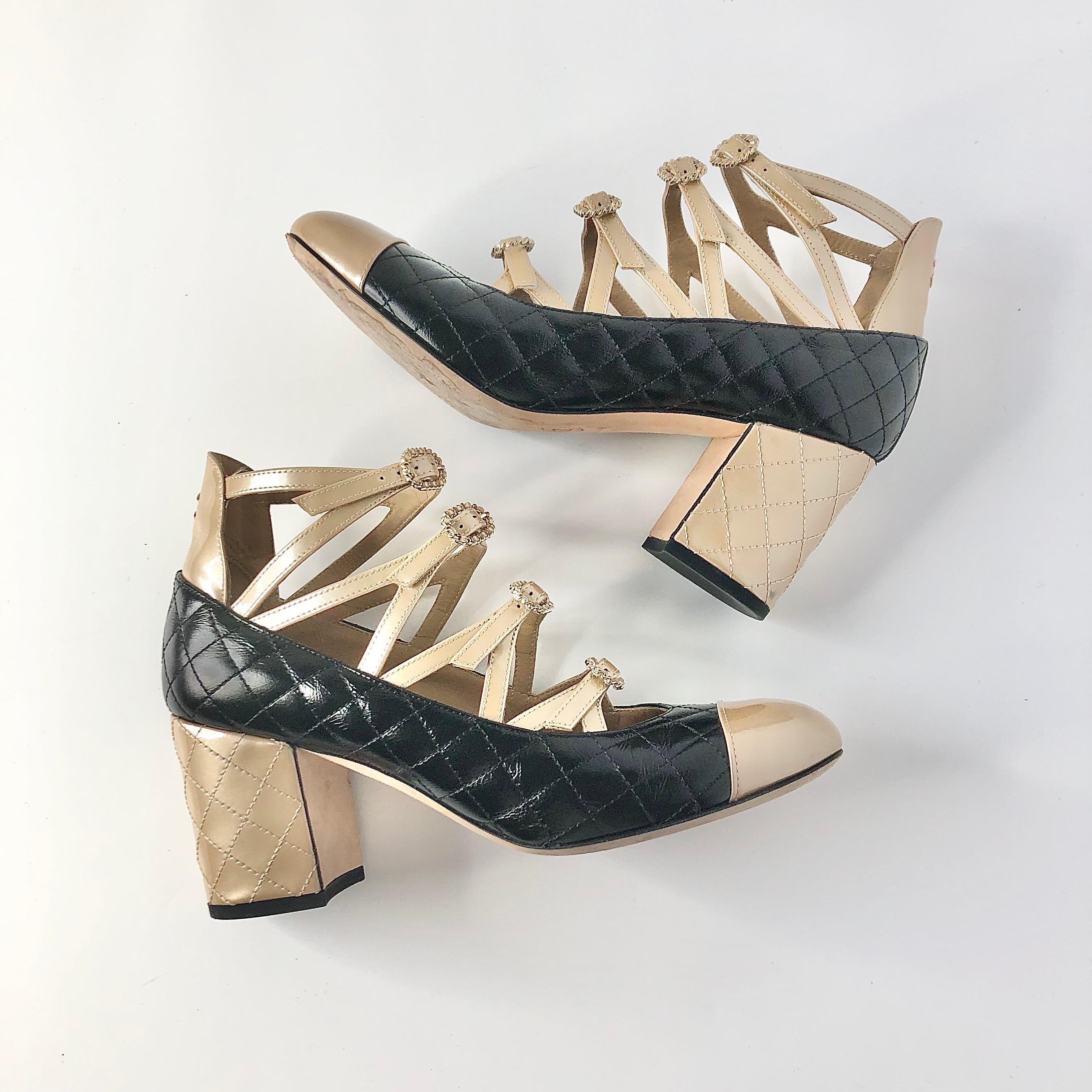 Chanel Acolchado CC Logo 2017 Crucero Charol Maryjane Plataforma Bombas 36.5 en venta 1