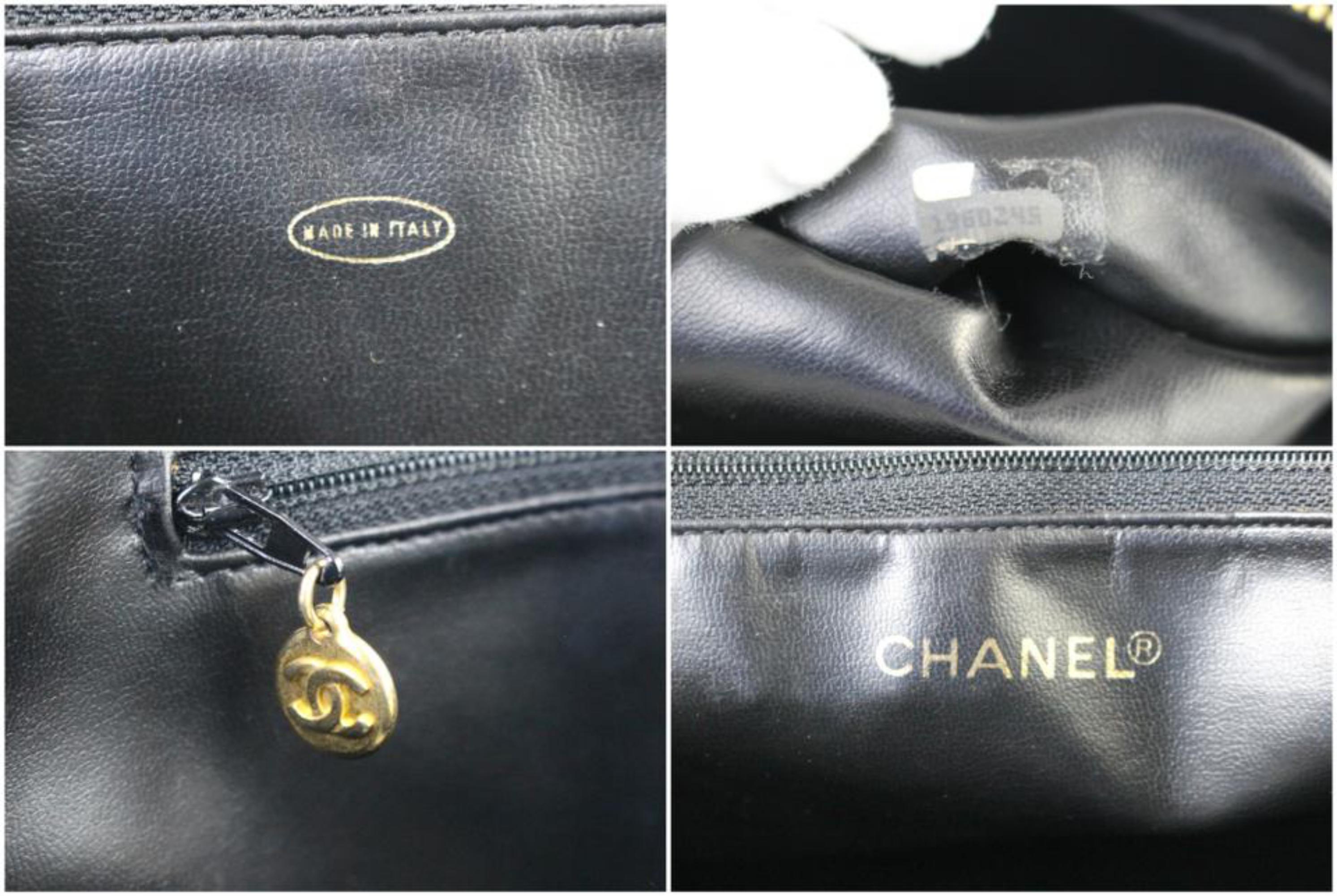 Chanel Quilted Chebron 224196 Black Patent Leather Satchel In Good Condition For Sale In Forest Hills, NY