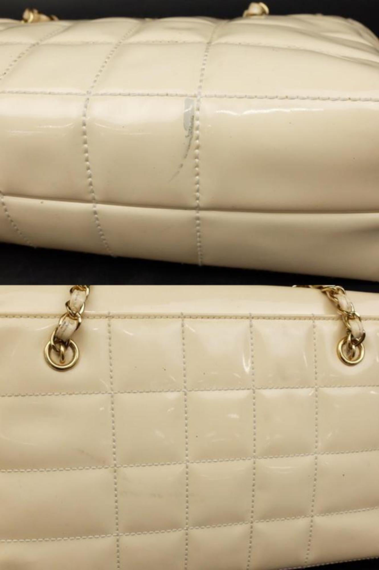 Chanel Quilted Chocolate Bar Chain 231369 Ivory Patent Leather Tote For Sale 5
