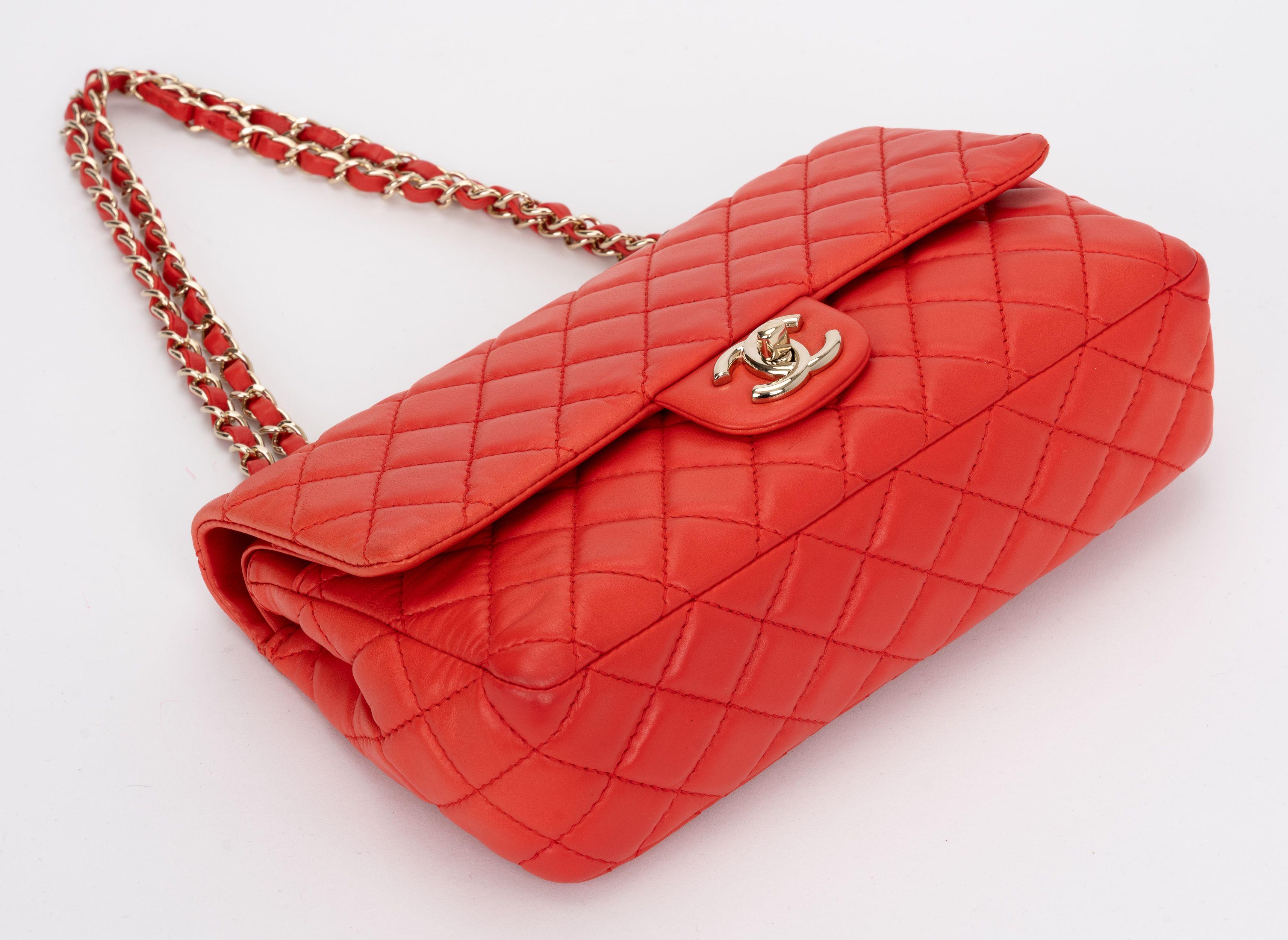Chanel Quilted Classic Flap Bag For Sale 1