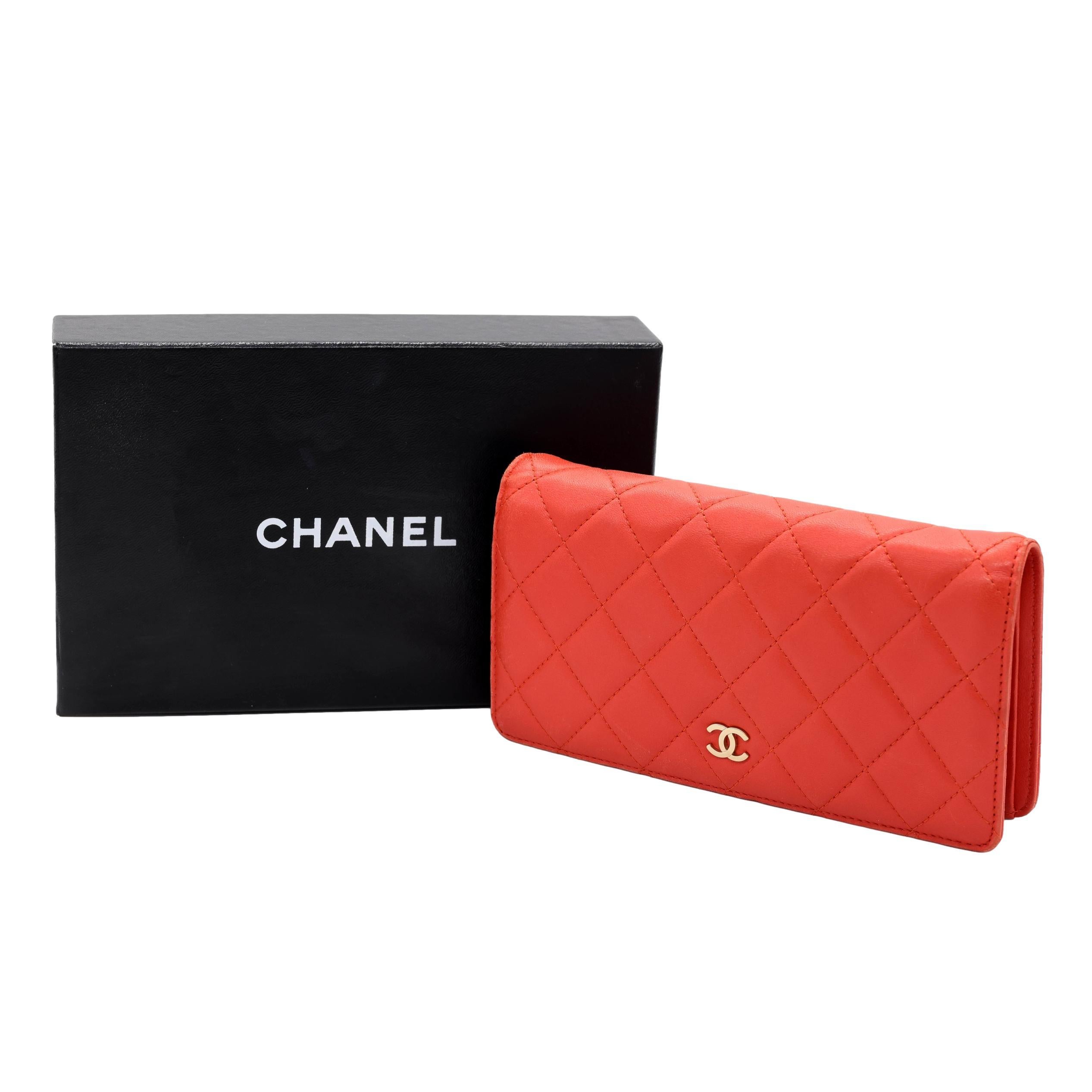 Chanel Quilted Coral Lambskin Leather Yen Continental Wallet, 2009 - 2010. 8