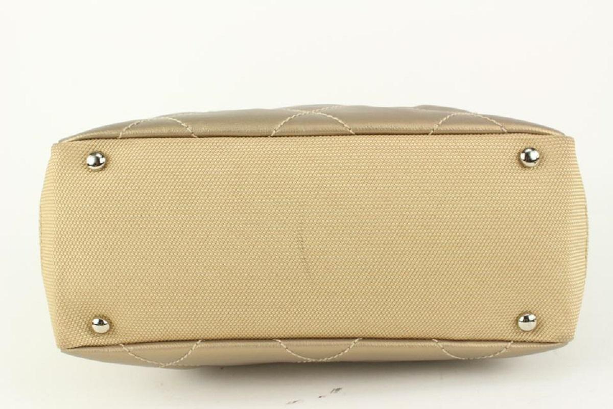Chanel Gesteppte Gold Biarritz Shopper Tote Bag 98cas52 im Angebot 3