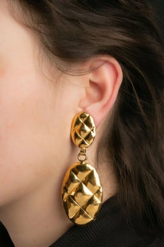 Chanel Quilted Gold Metal Earrings, 1990s