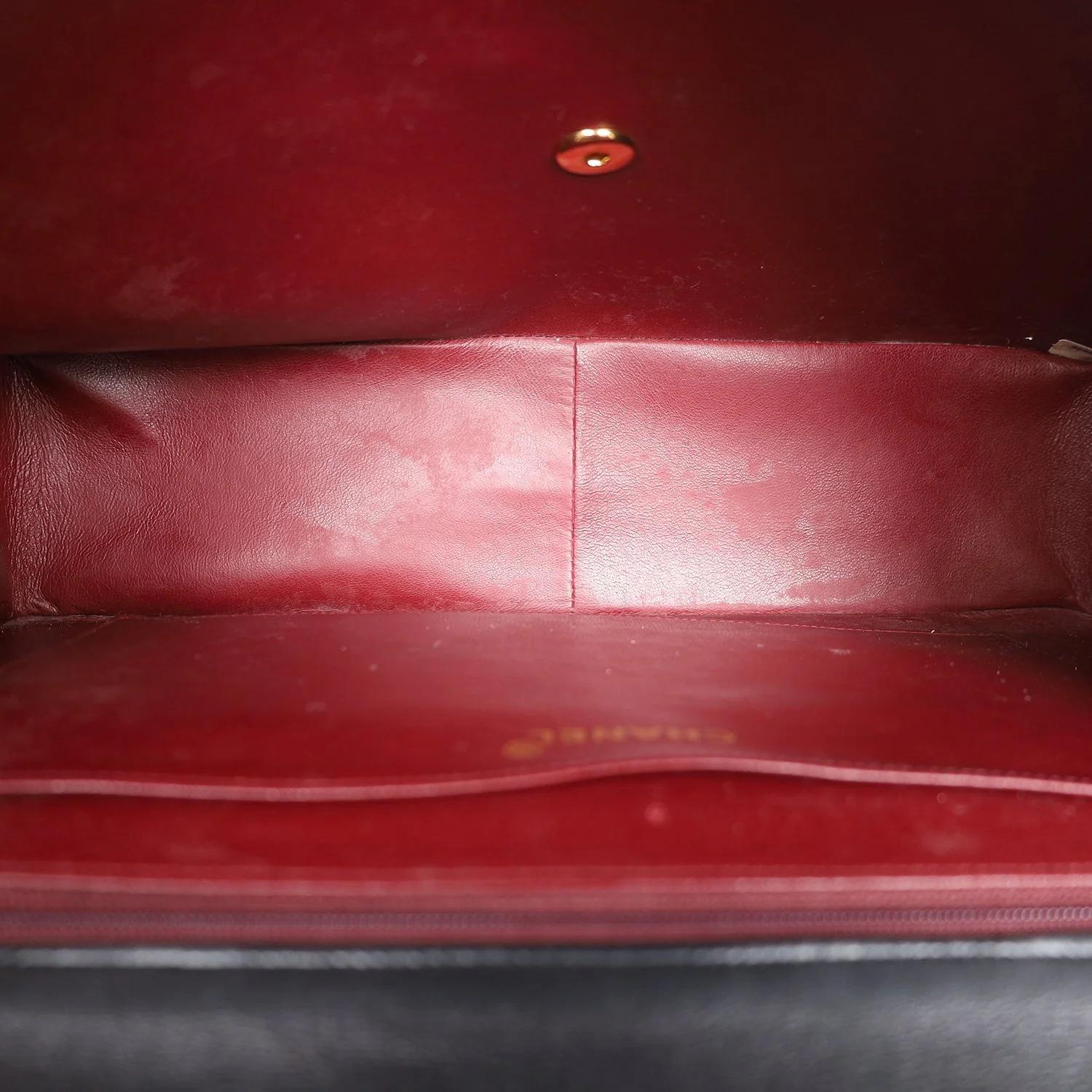 Chanel Borsa trapuntata Jumbo Classic Flap Nero in vendita 7