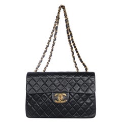 CHANEL Quilted Jumbo Classic Flap Bag Black