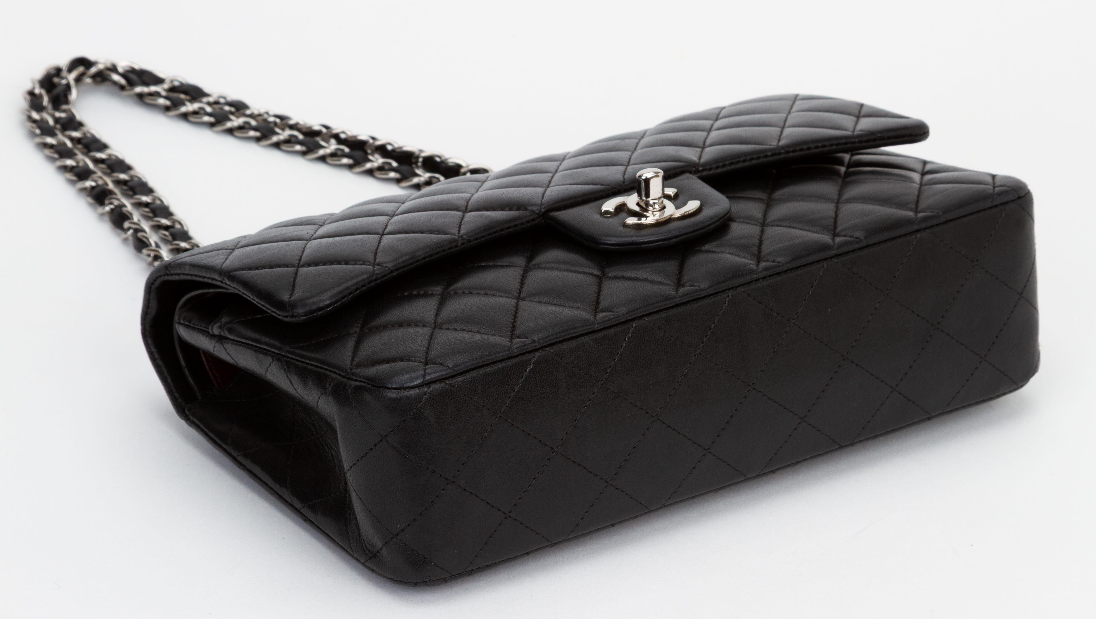 Chanel - Sac à double rabat Jumbo matelassé en vente 1