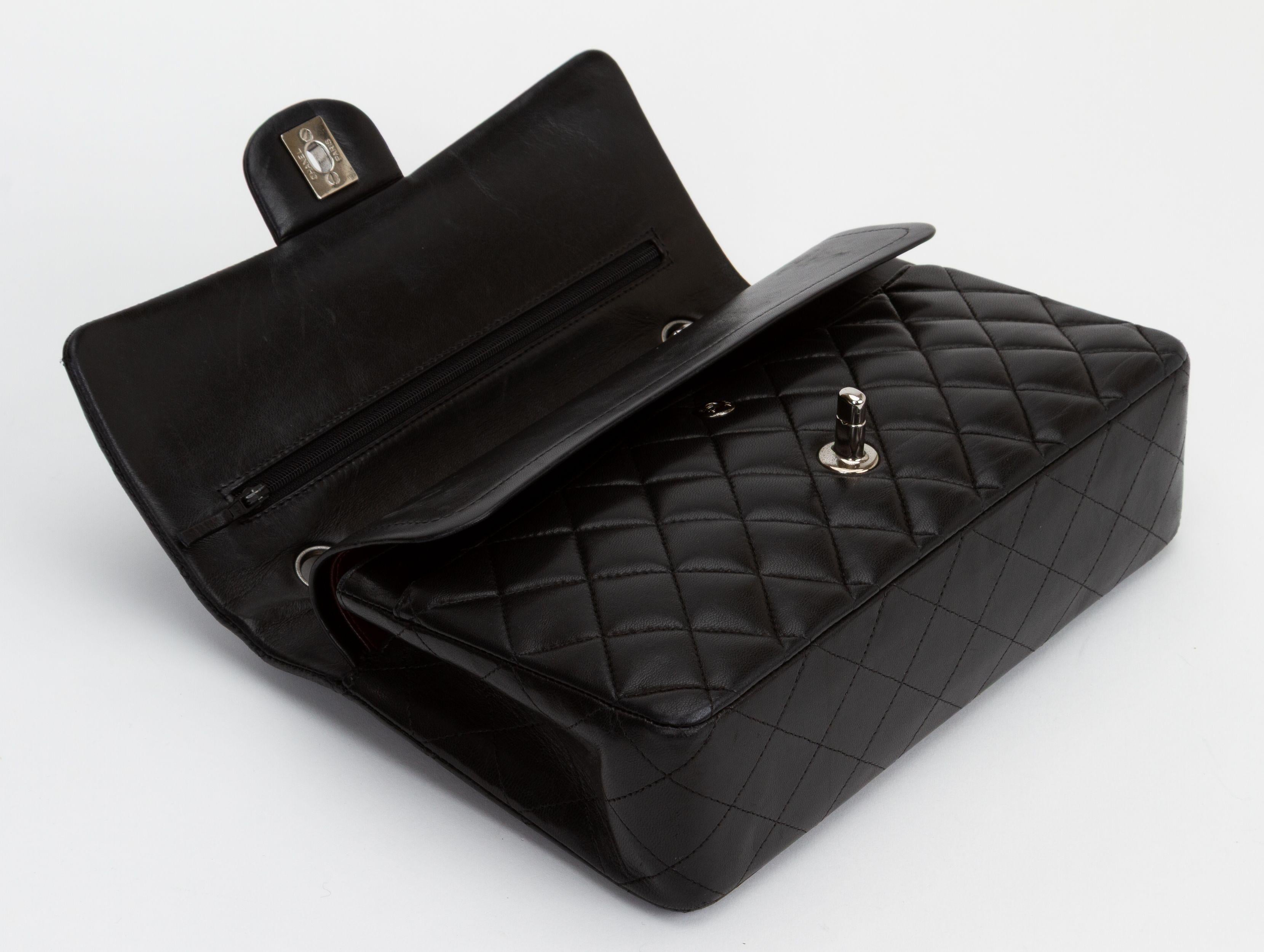 Chanel - Sac à double rabat Jumbo matelassé en vente 2