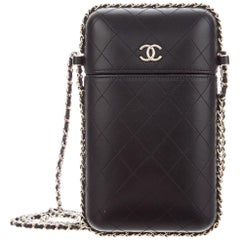 Chanel Gestepptes Lammfell Kette um Telefonhalter Tasche