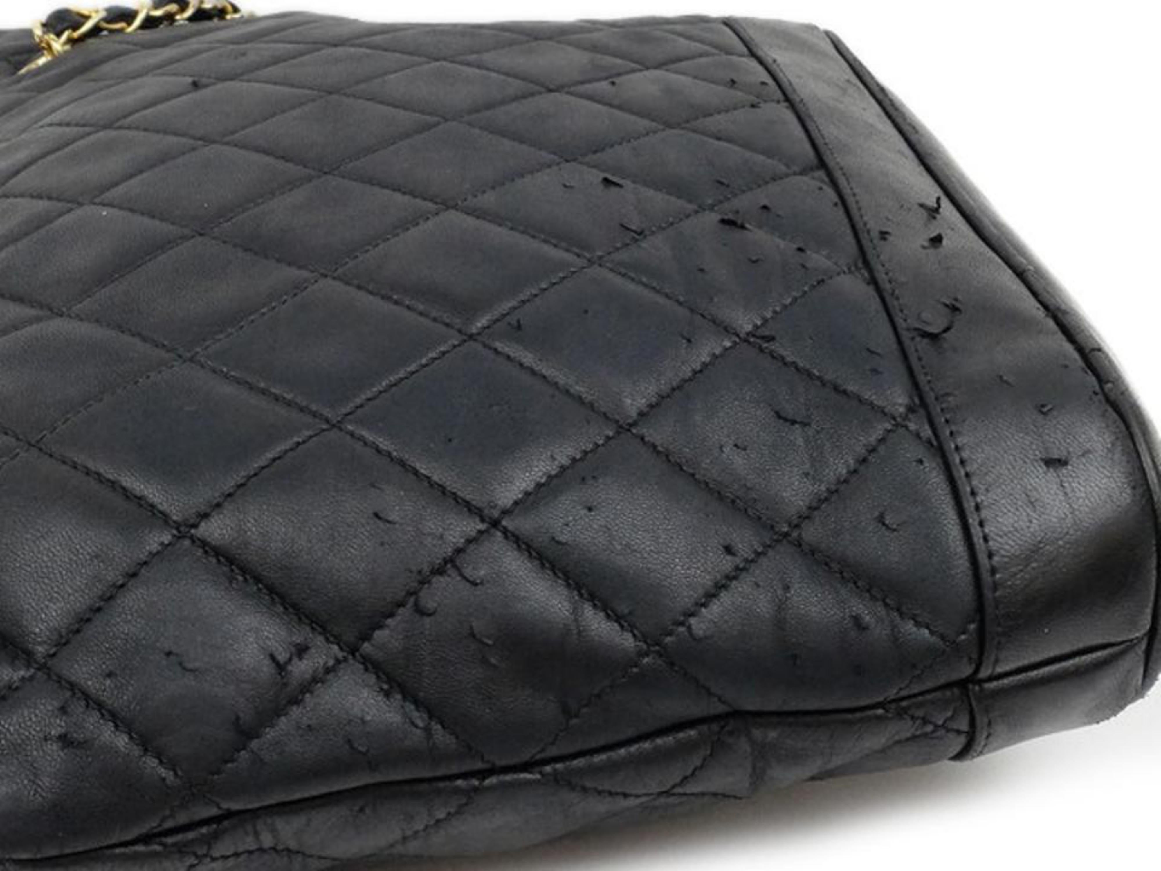 Chanel Quilted Lambskin Chain Tote 221034 Black Leather Shoulder Bag For Sale 8