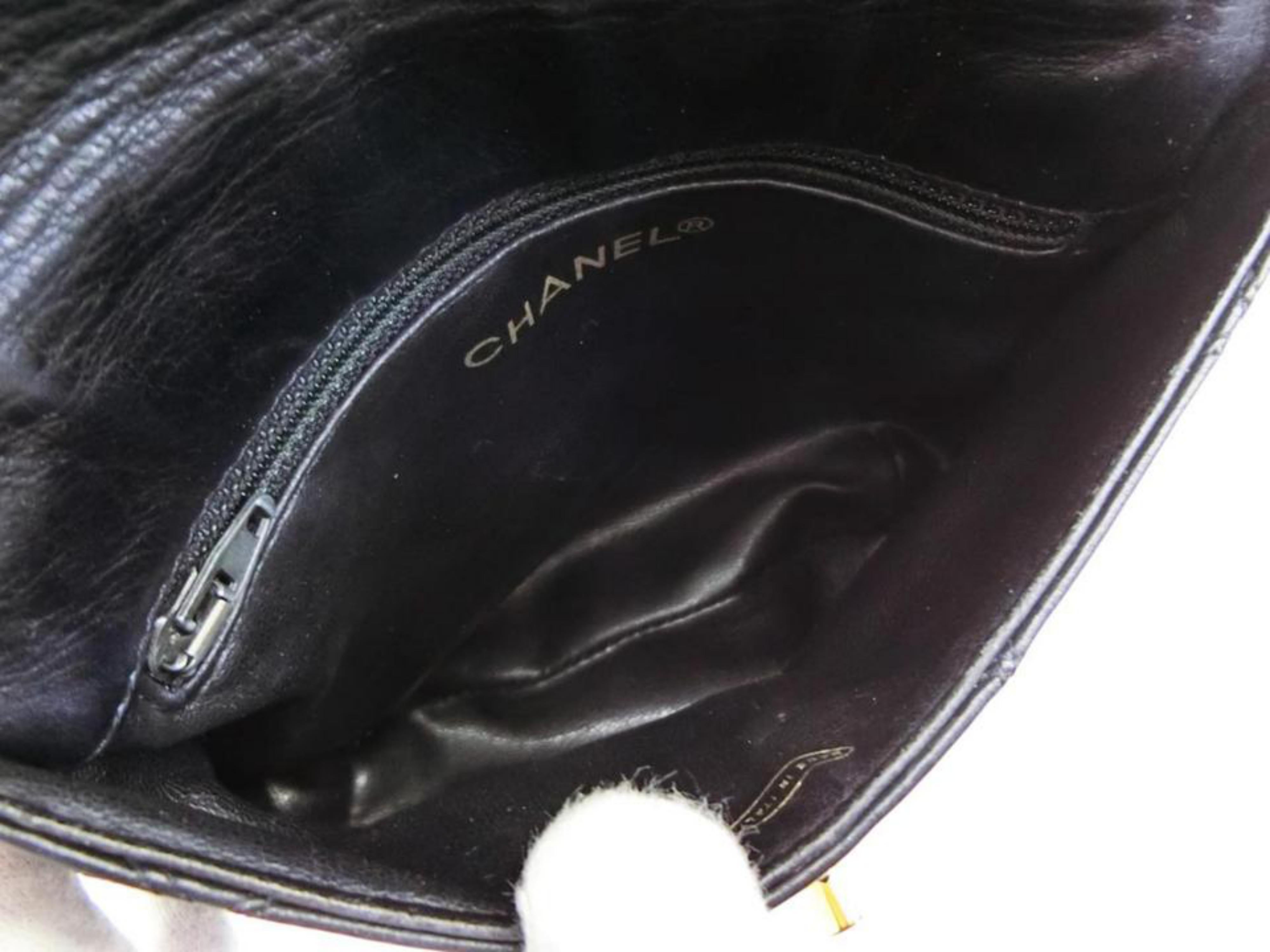 Chanel Quilted Lambskin Chain Waist Pouch Fanny Pack 229139 Cross Body Bag In Good Condition For Sale In Forest Hills, NY