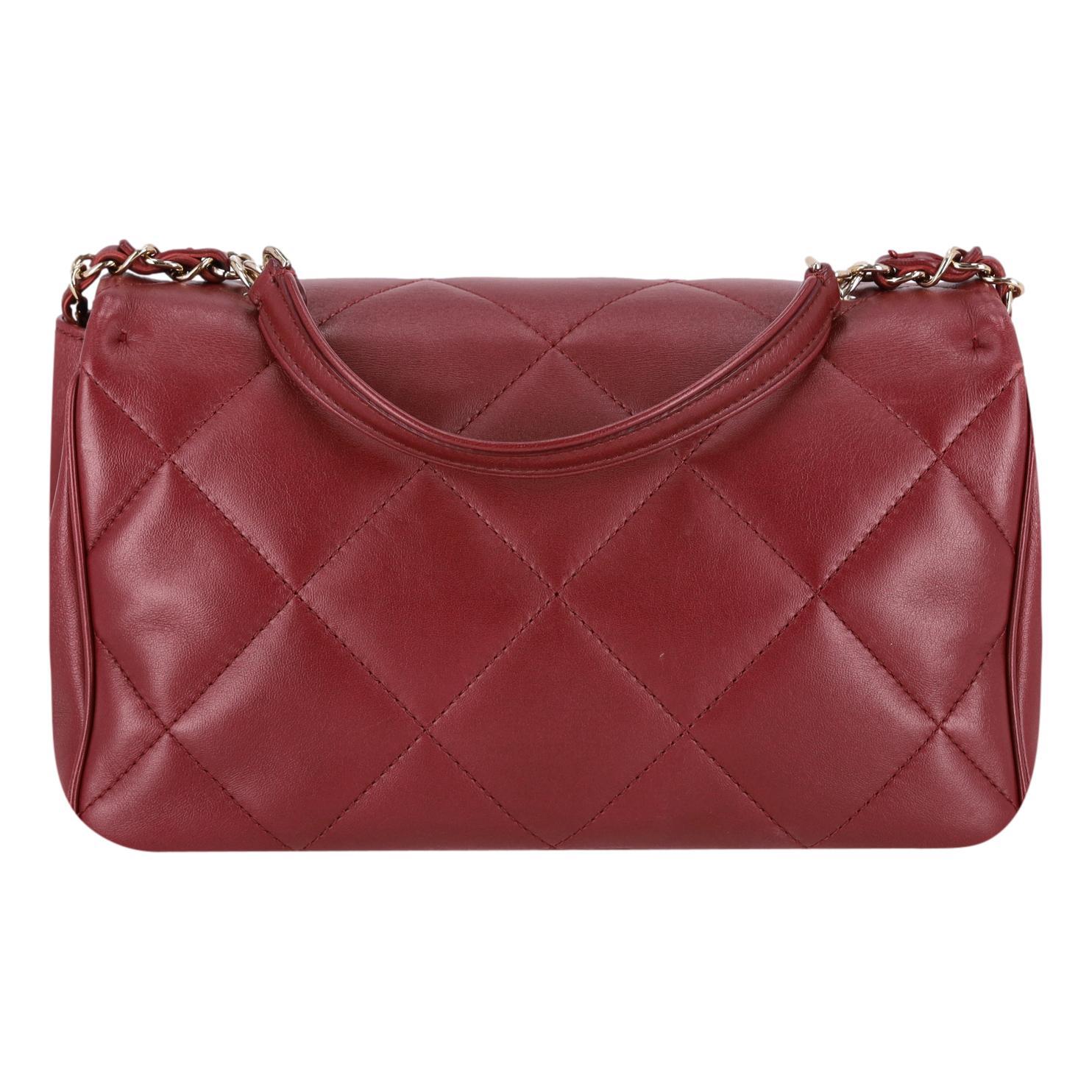 Borsa Chanel in pelle d'agnello trapuntata con patta facile da trasportare In condizioni ottime in vendita a London, GB