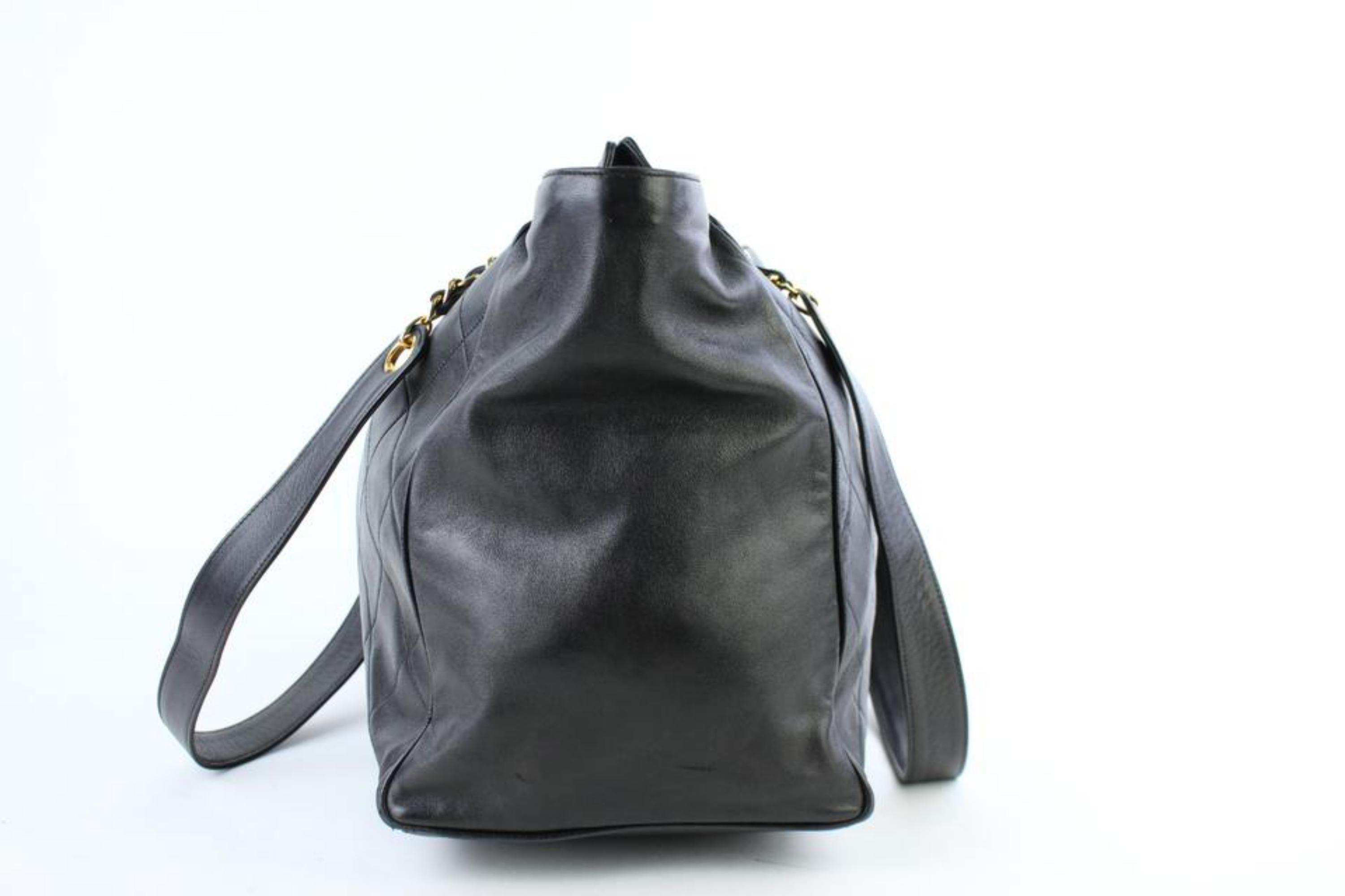 Chanel Quilted Lambskin Fringe Tassle Tote 221807 Black Leather Shoulder Bag For Sale 8