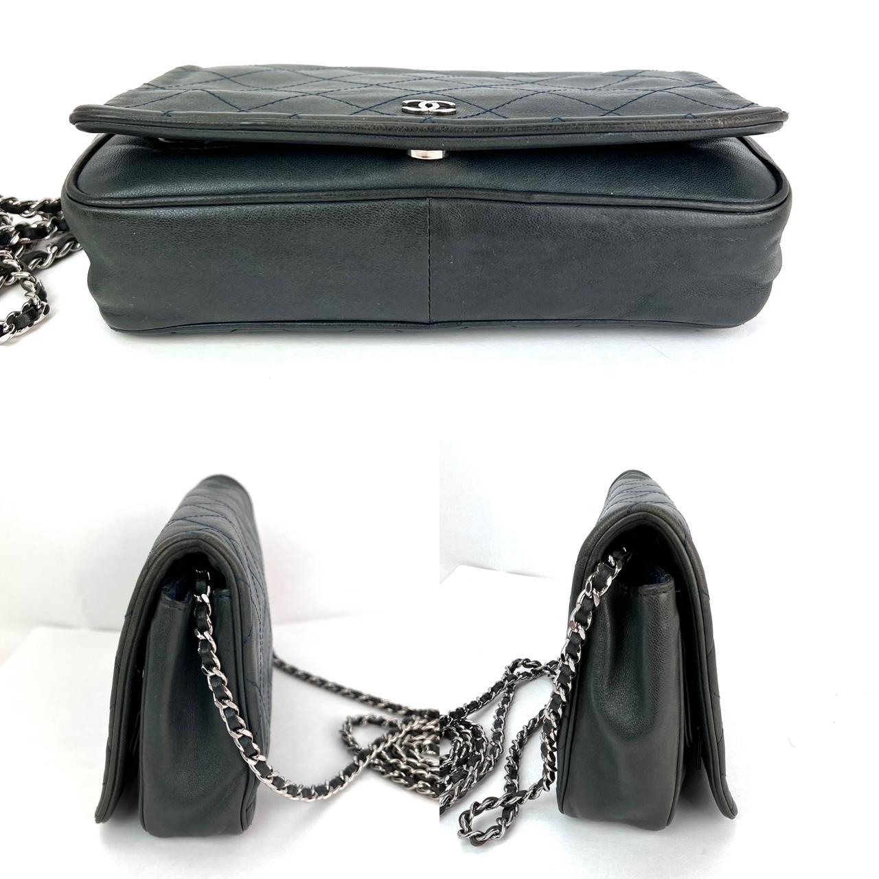 Chanel Quilted Lambskin Stitched Wallet on a Chain Crossbody Bag In Good Condition For Sale In Freehold, NJ