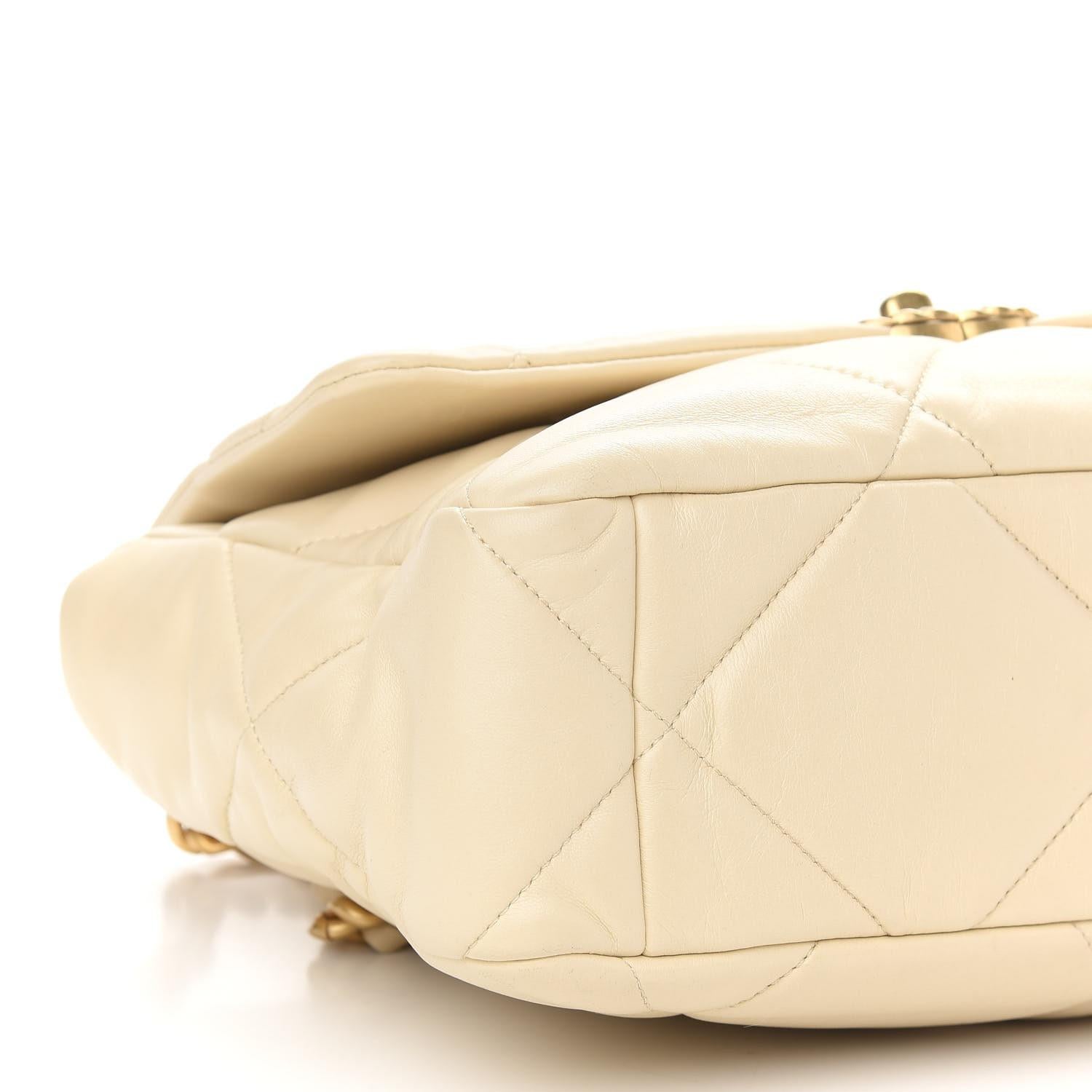 chanel 19 beige