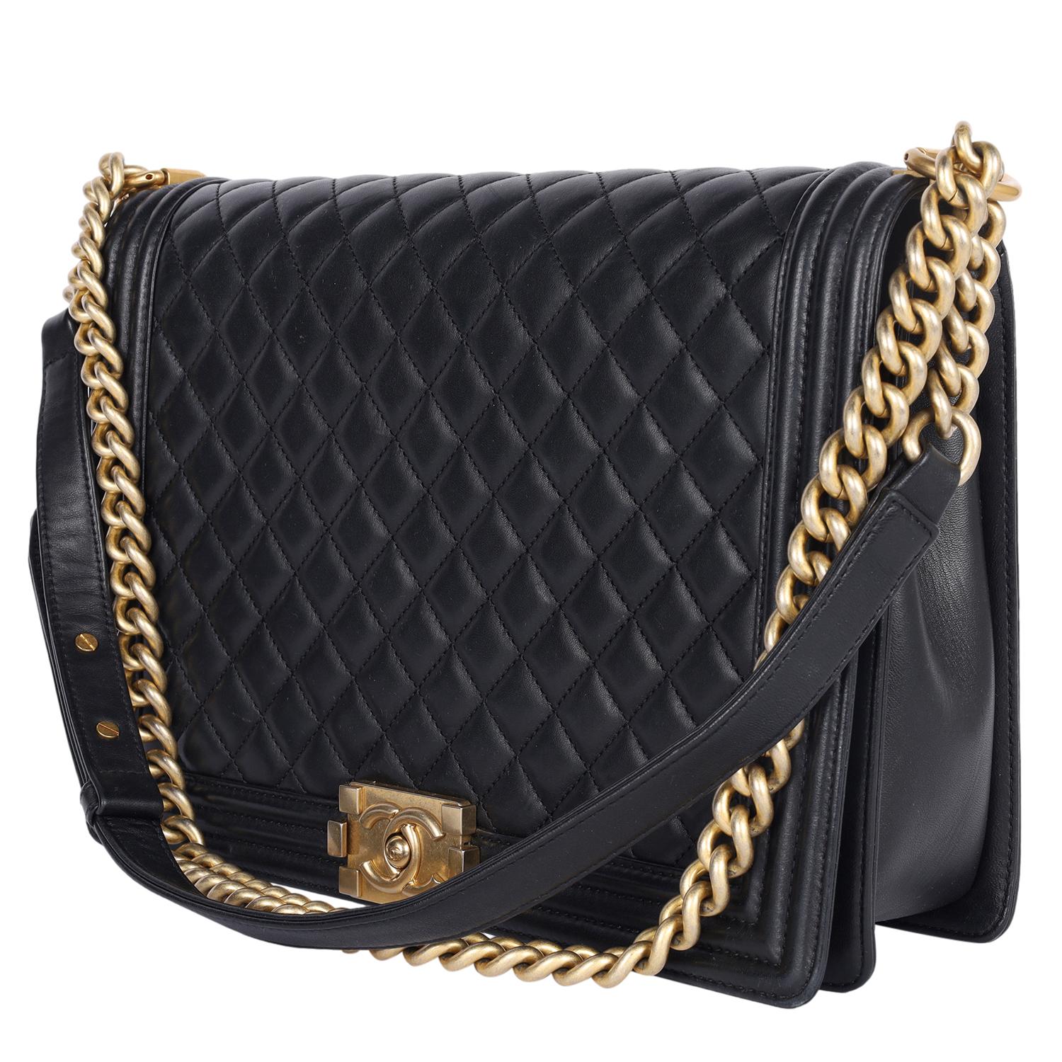Women's CHANEL Quilted Large Boy Flap Black For Sale