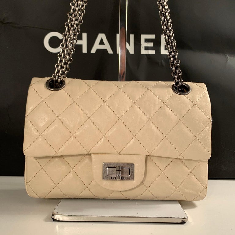 Chanel Quilted Leather 2.55 Reissue Flap Madmoiselle Shoulder Bag 224