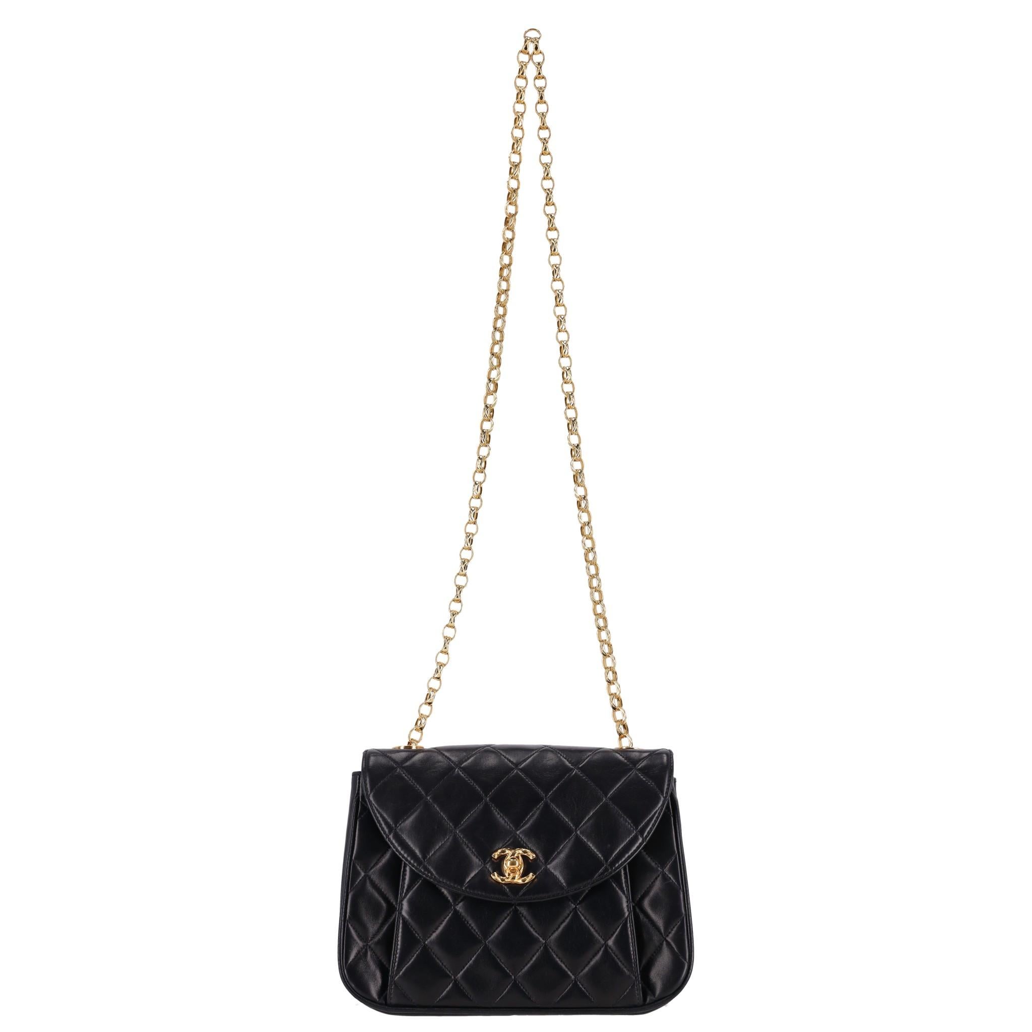 Bolso Crossbody/Hombro Chanel con solapa Bijoux de piel acolchada Negro en venta