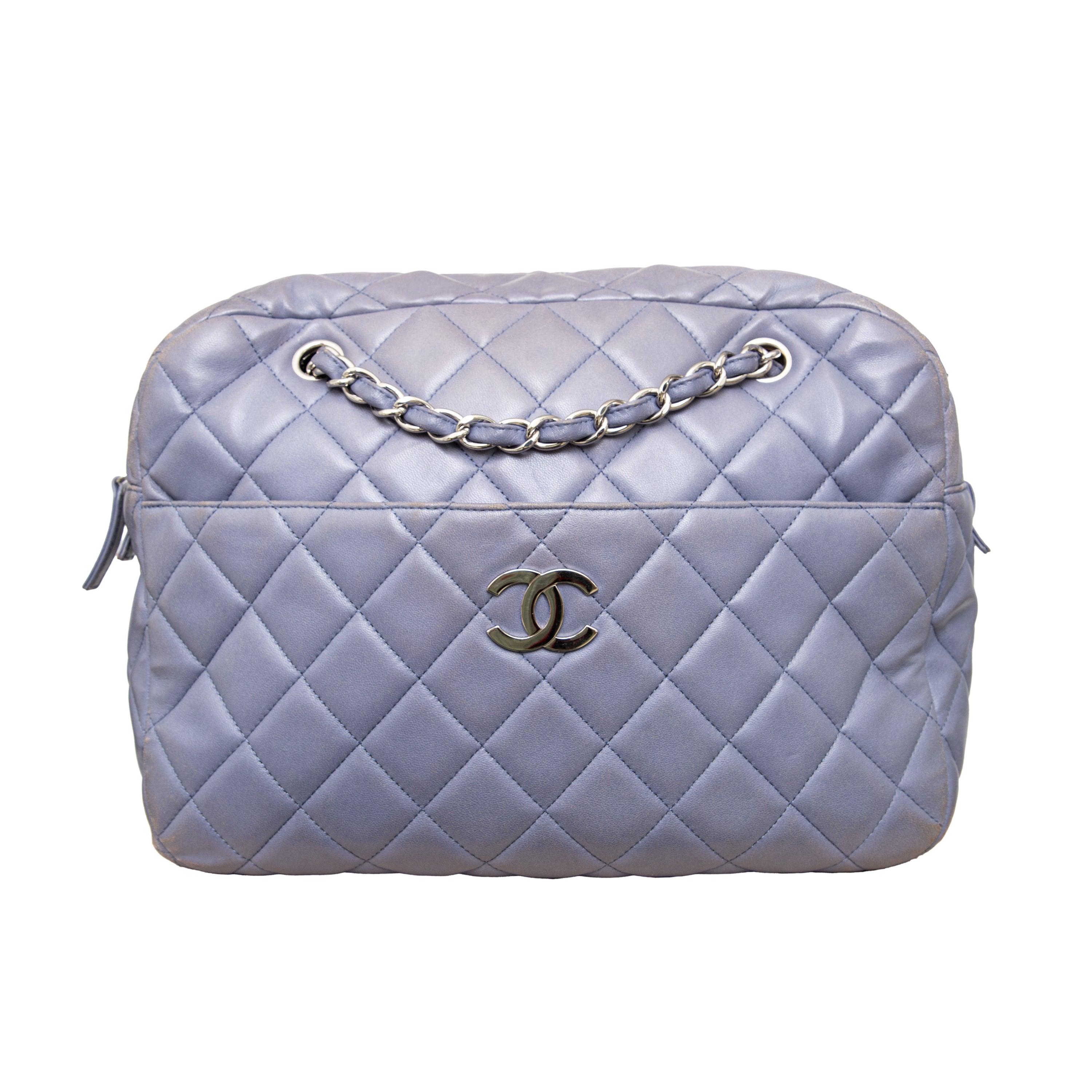 Chanel Quilted Leather Camera Bag - '10s In Good Condition For Sale In Milano, IT