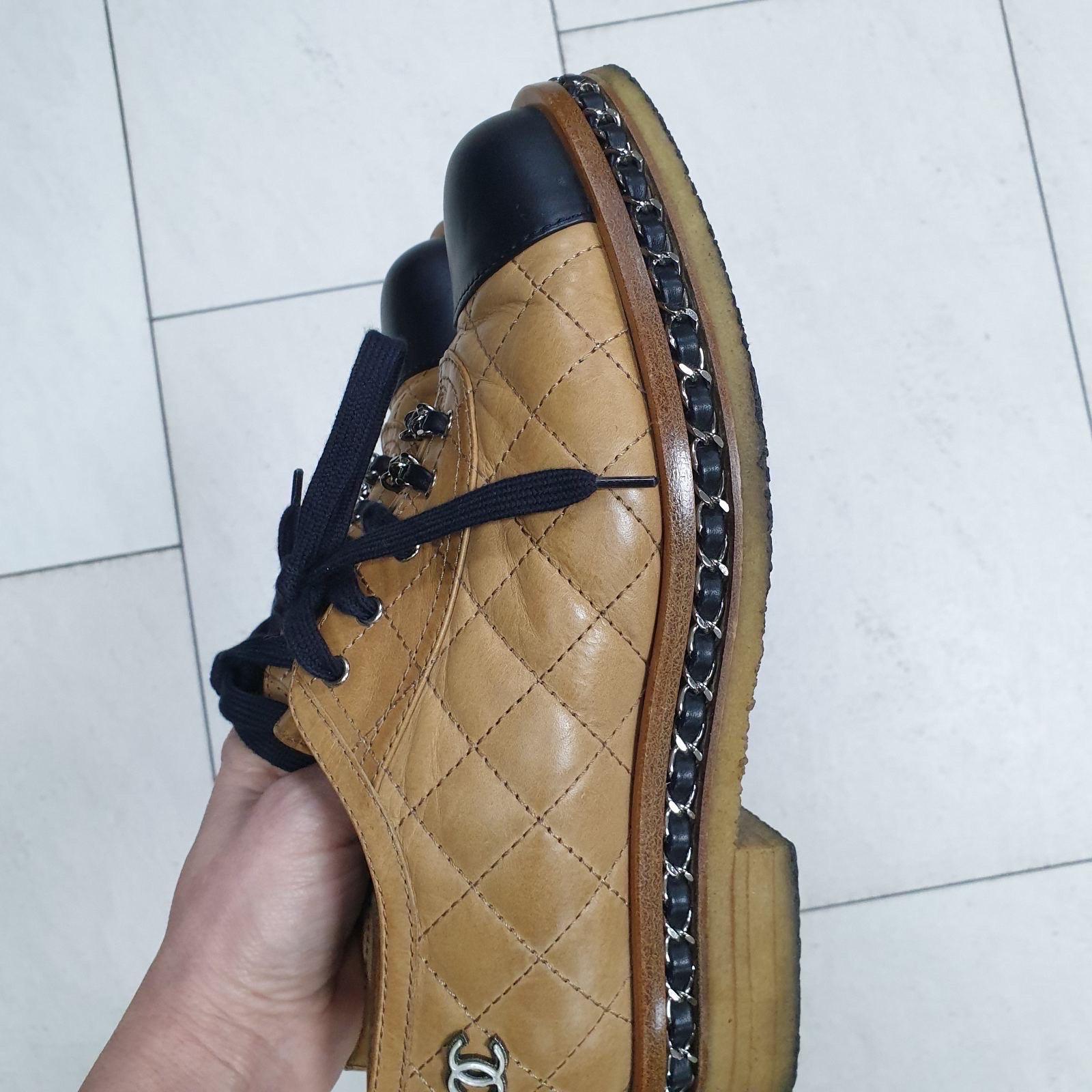 Chanel  Quilted Leather Chain Embellished Cap Toe Oxfords For Sale 6