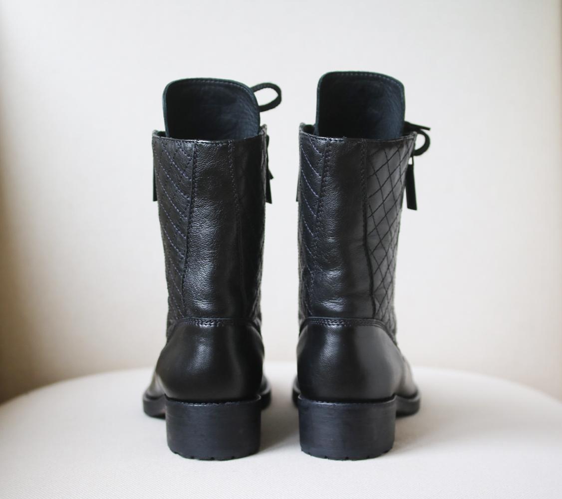 Chanel Quilted Leather High Boots  In Excellent Condition In London, GB