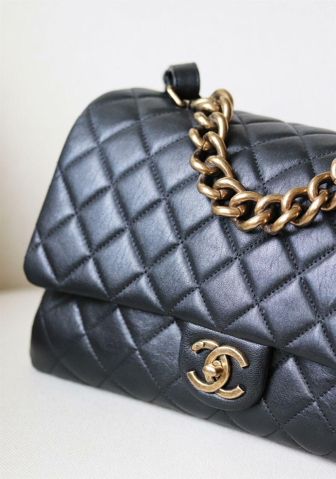 chanel trapezio flap bag